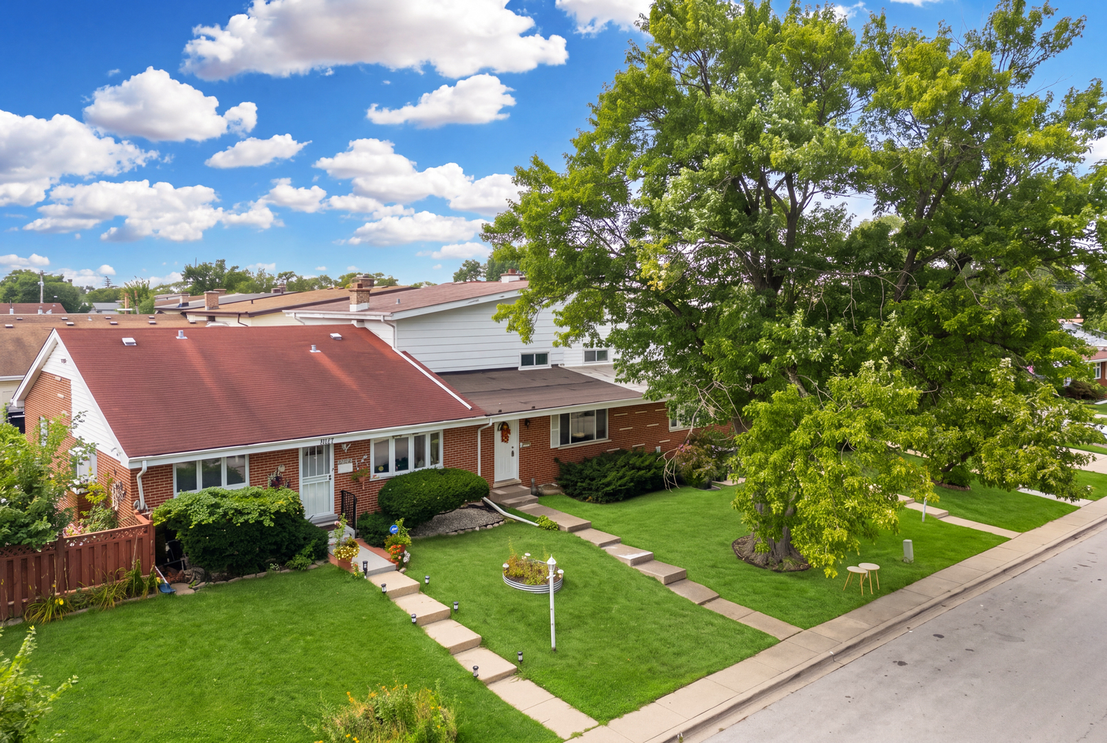 9025 Sherry Lane Unit: 9025