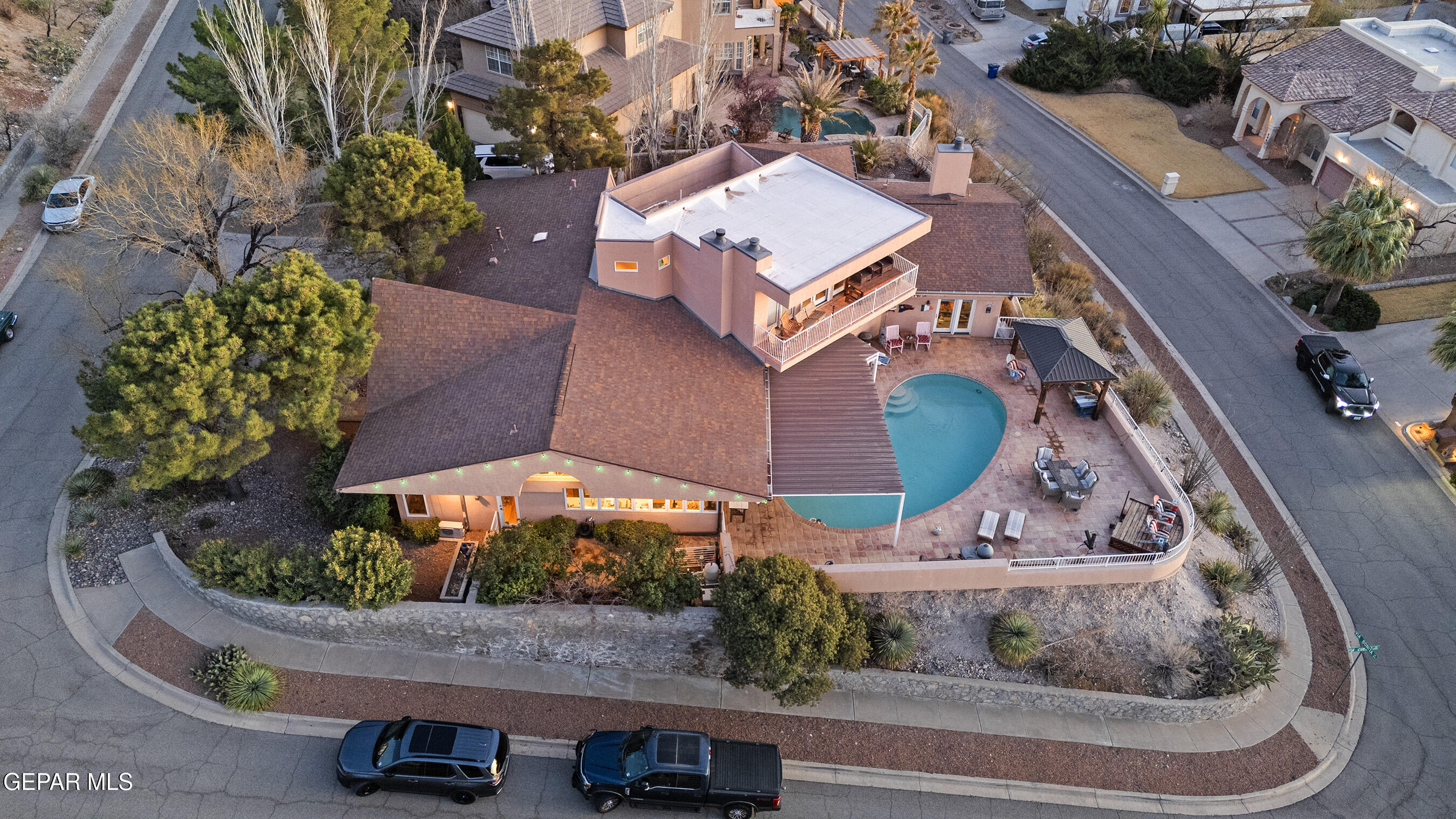 867 VIA ALTA Lane
