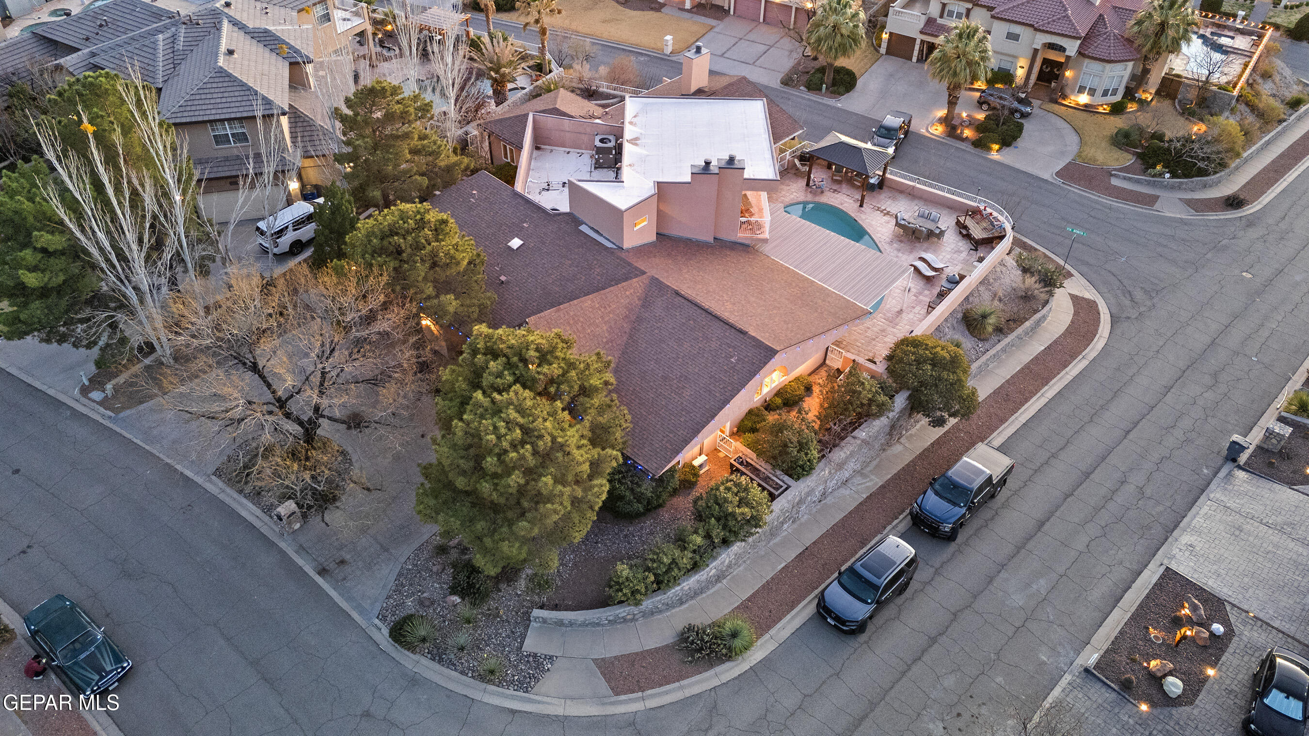 867 VIA ALTA Lane