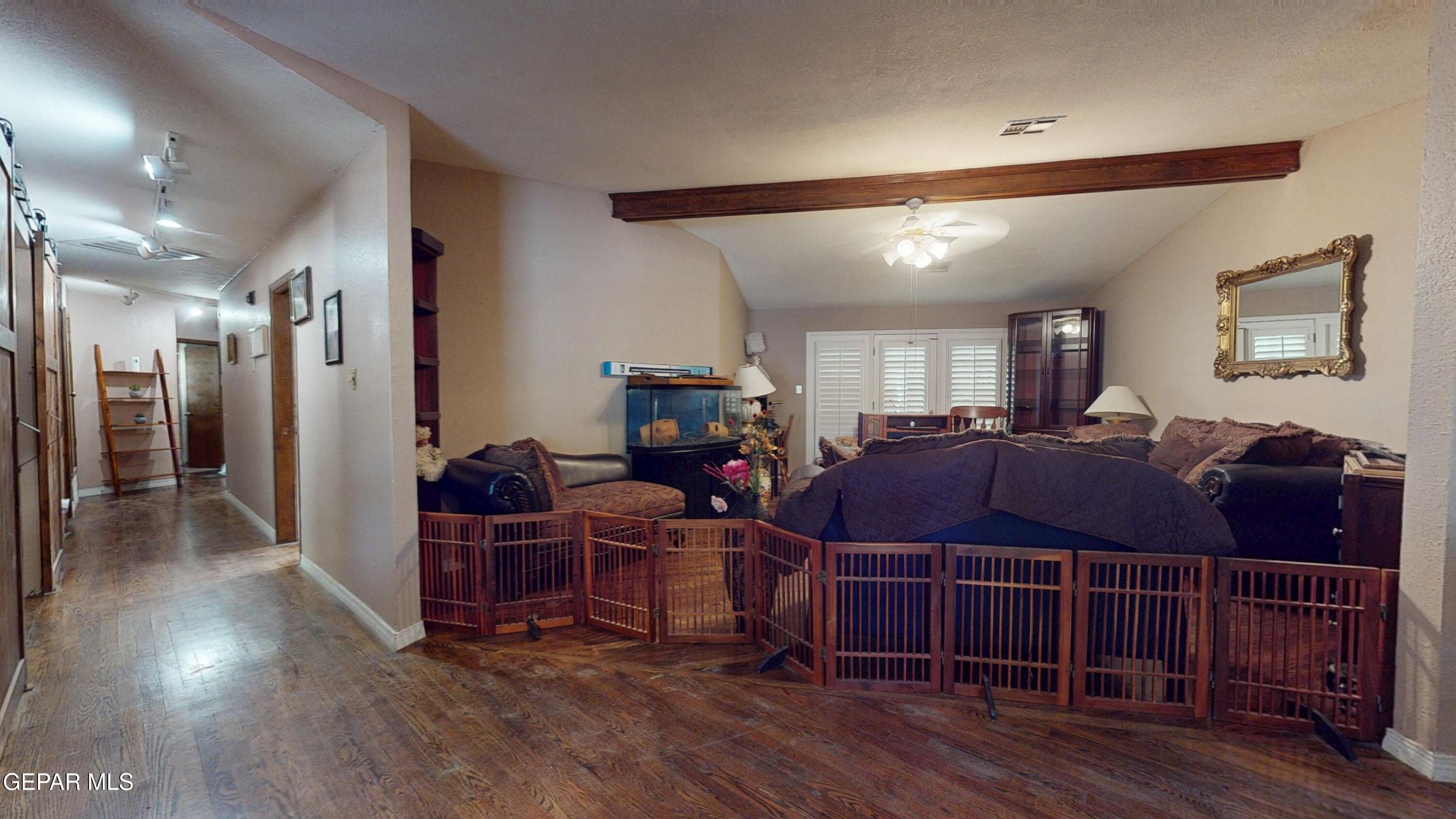 492 Country Oaks Drive