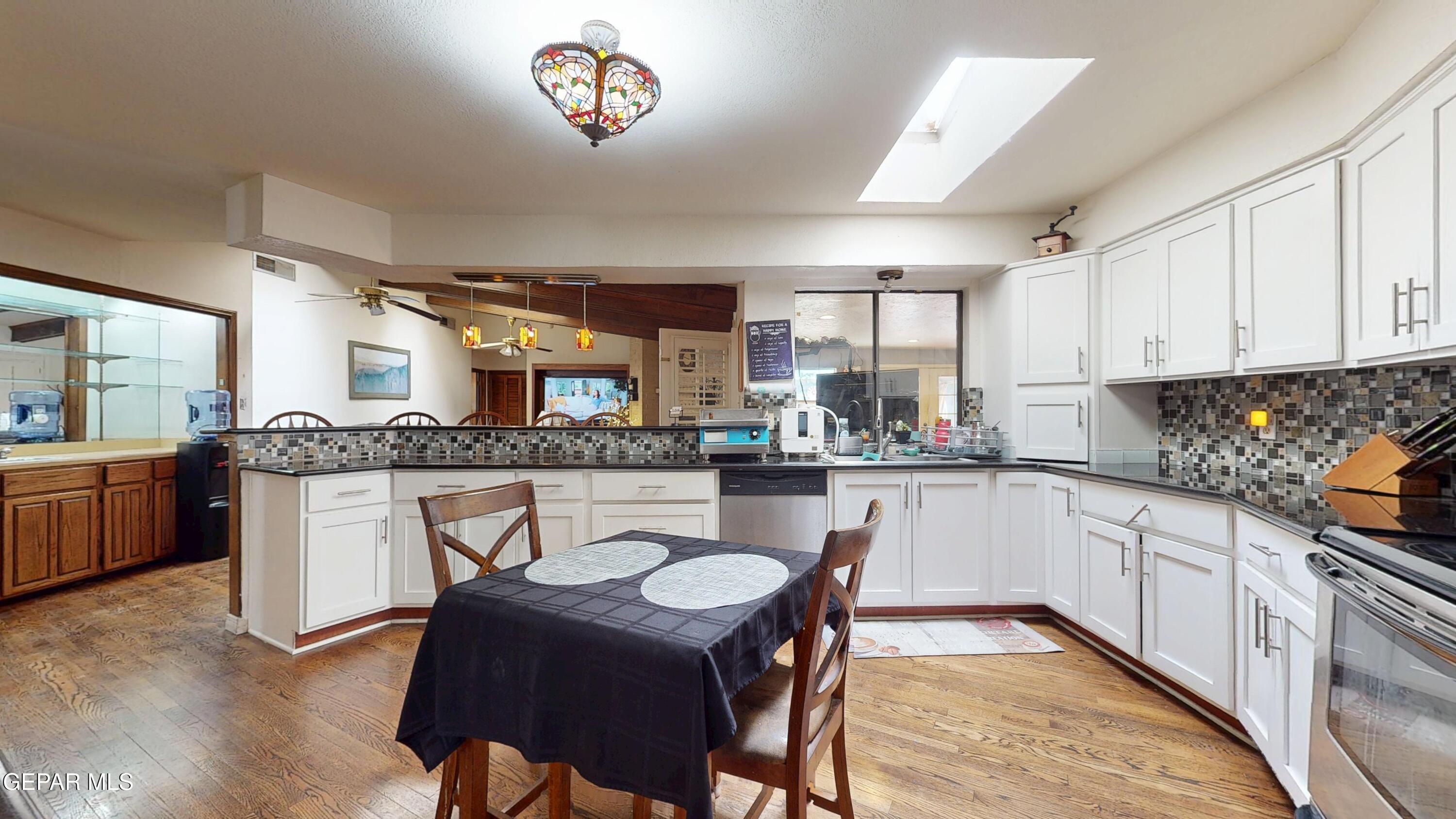 492 Country Oaks Drive