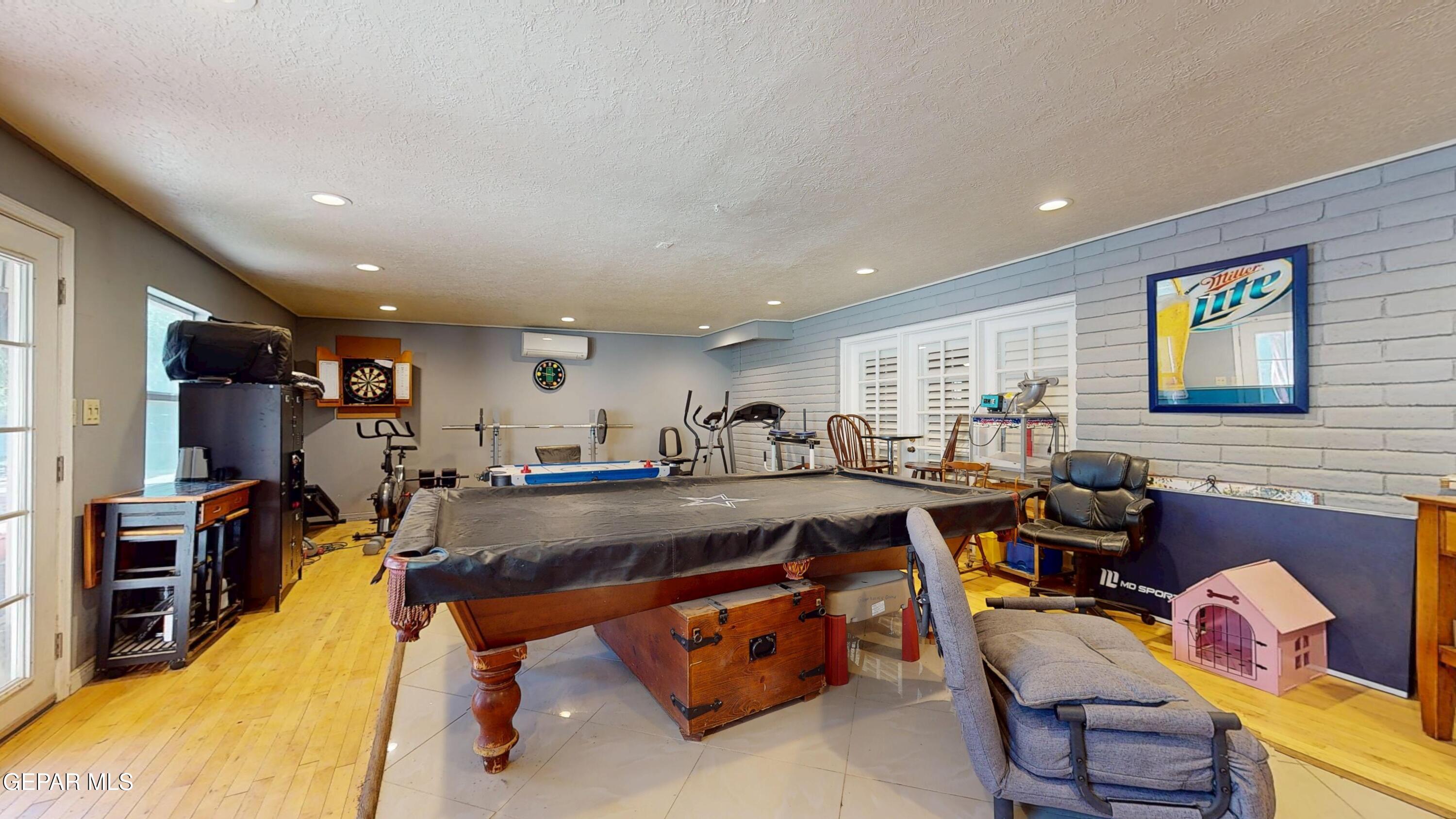 492 Country Oaks Drive