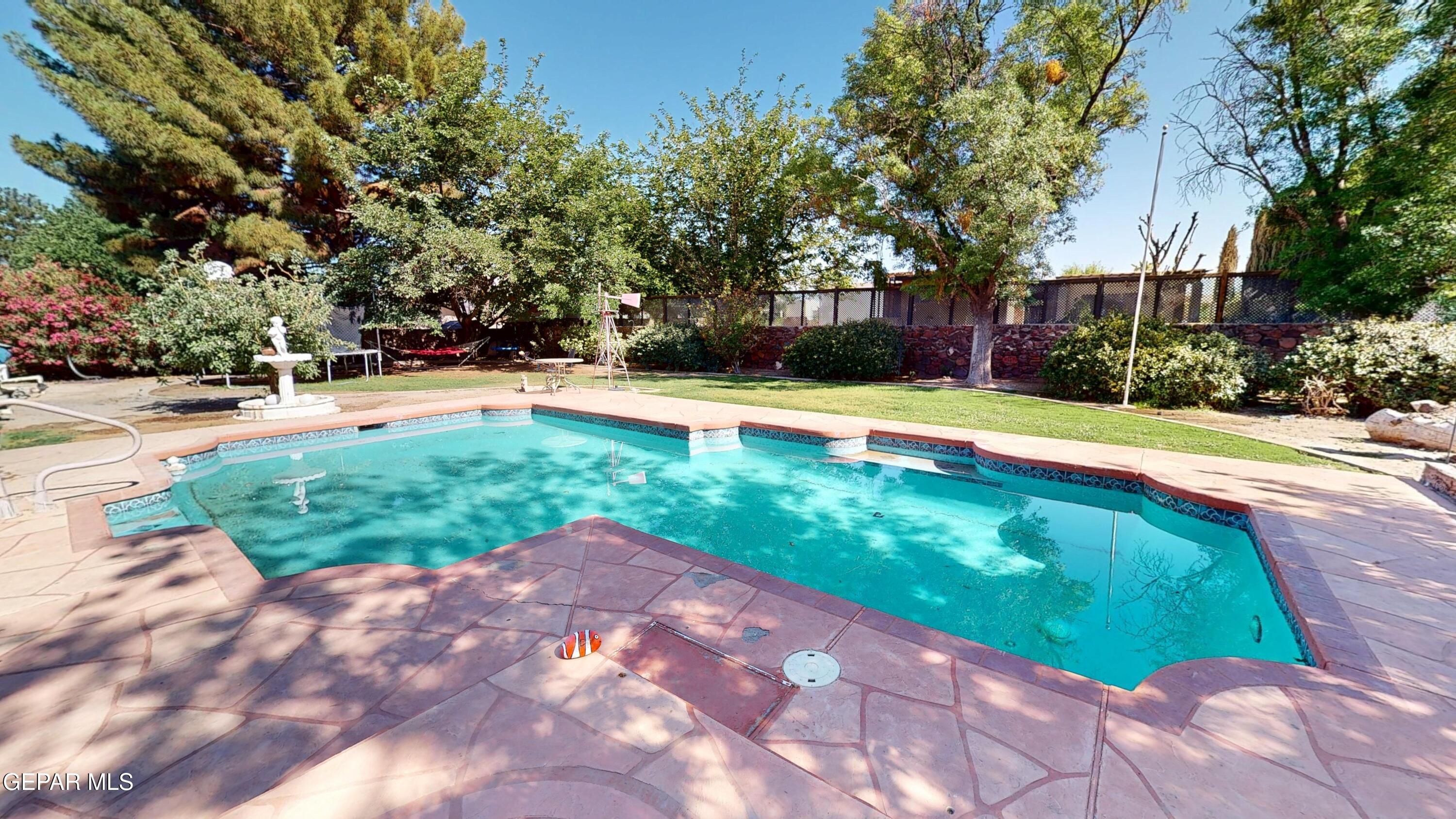 492 Country Oaks Drive