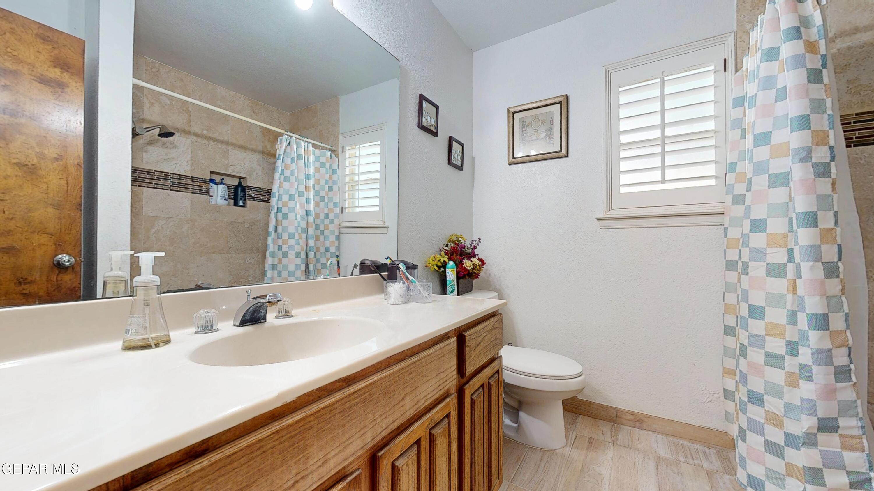 492 Country Oaks Drive