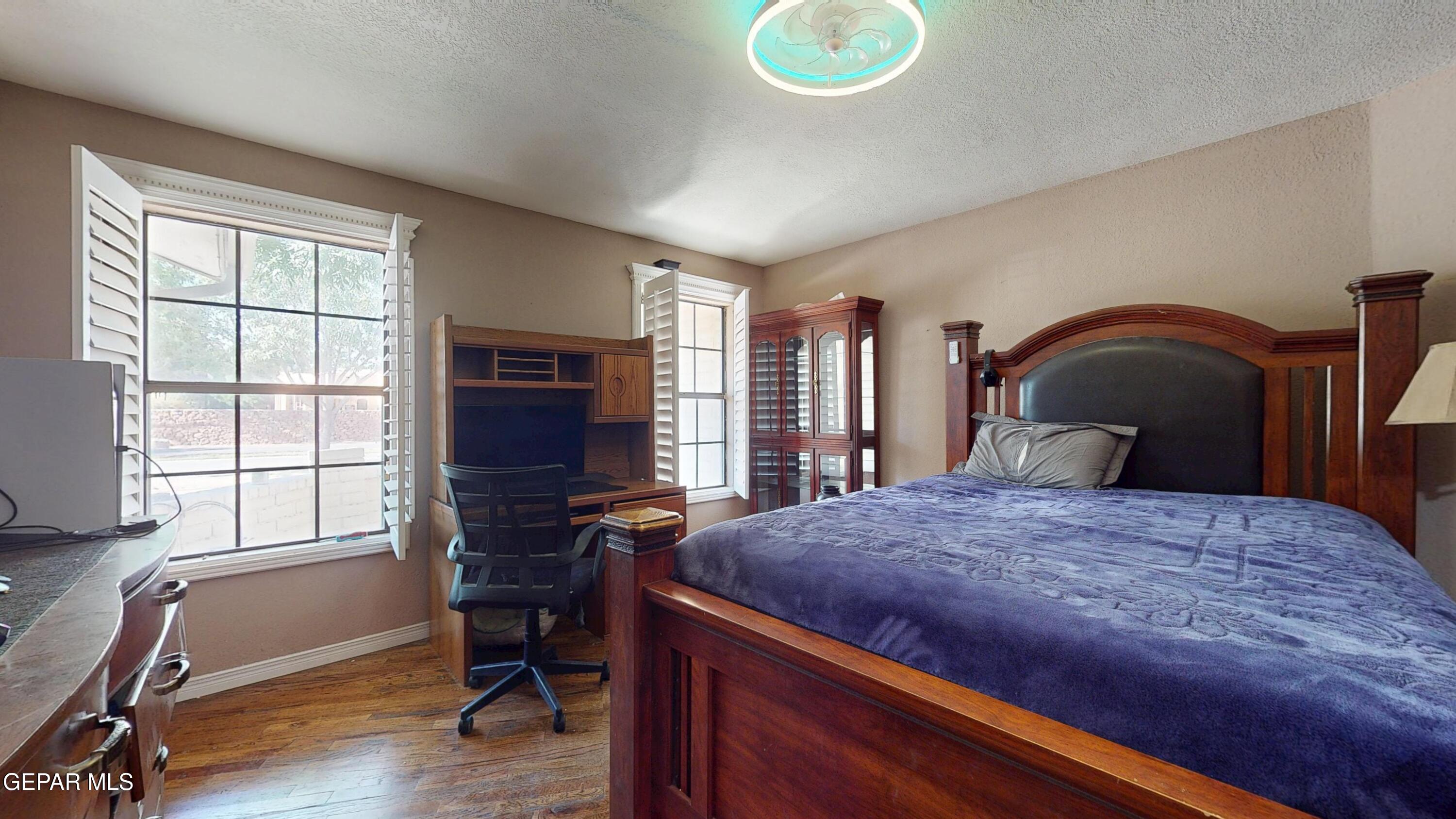 492 Country Oaks Drive