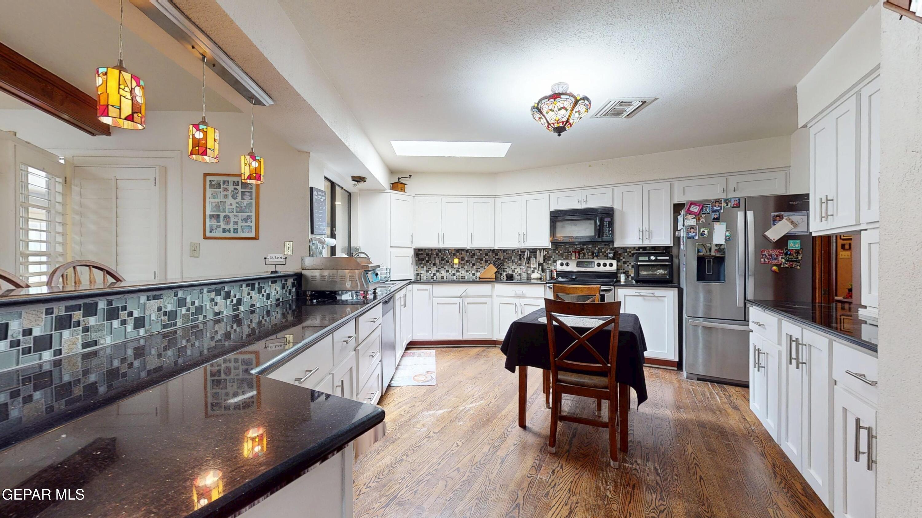 492 Country Oaks Drive