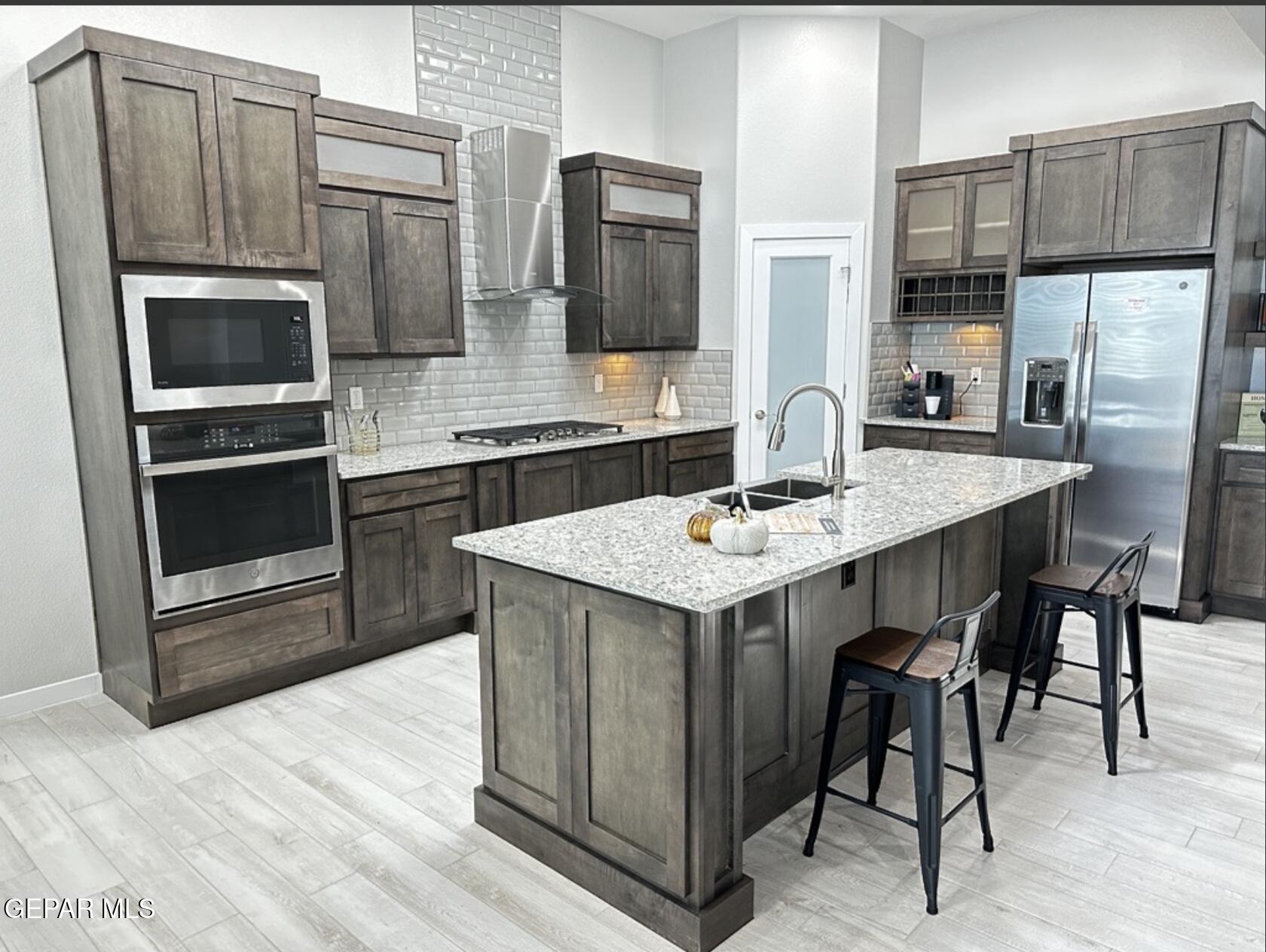 2220 MIKE PRICE Drive