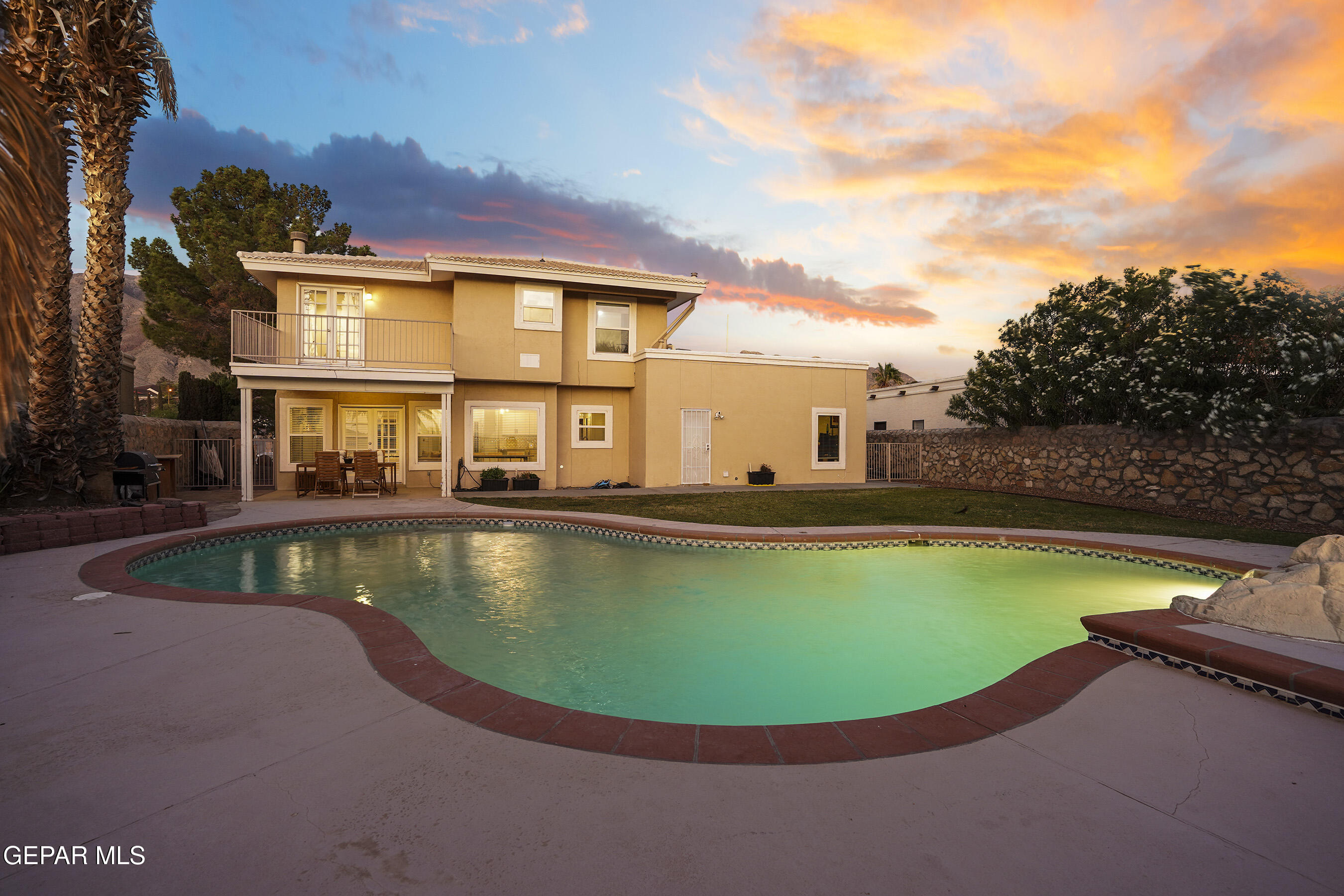 817 DULCE TIERRA Drive