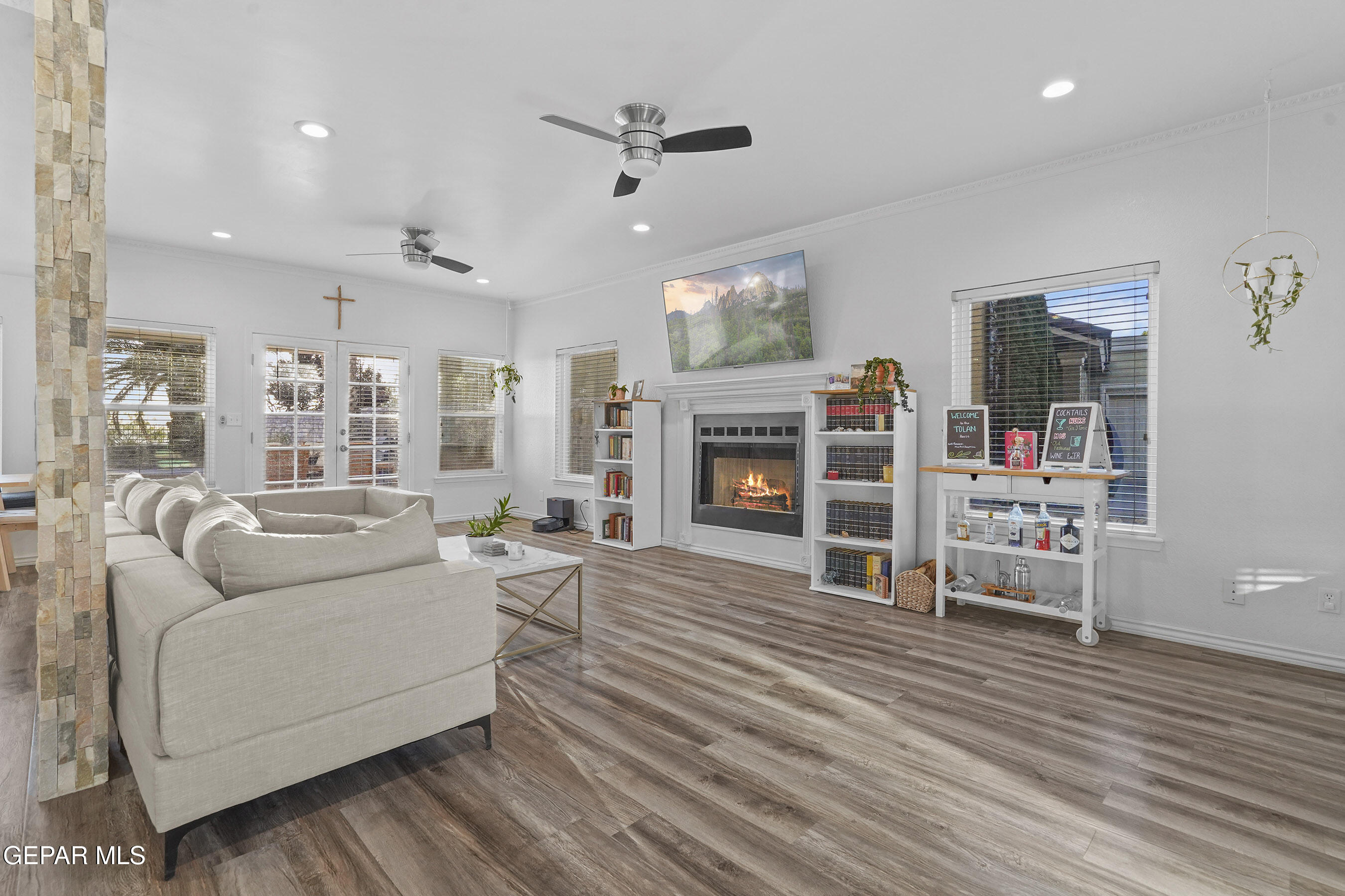 817 DULCE TIERRA Drive