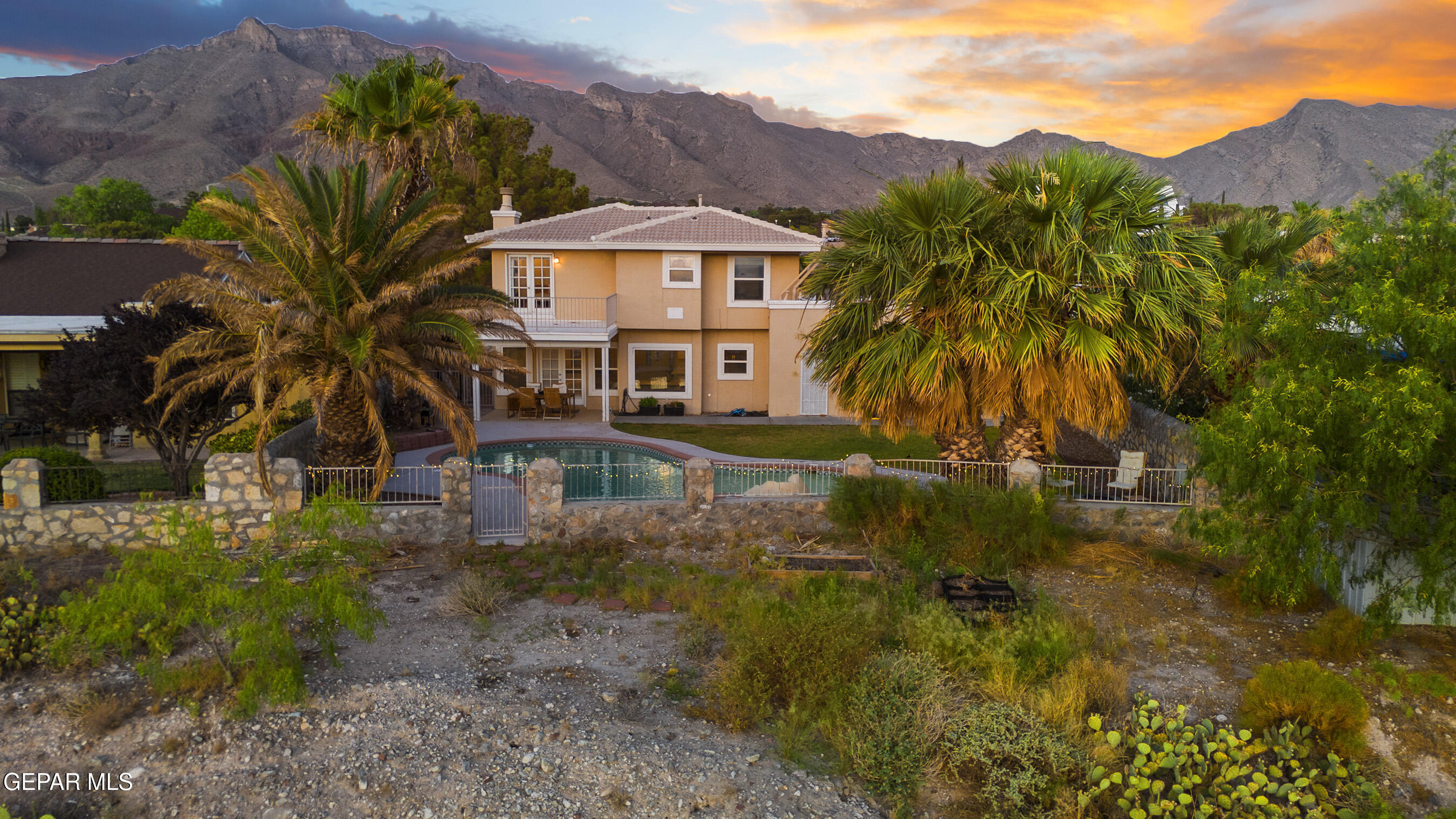 817 DULCE TIERRA Drive