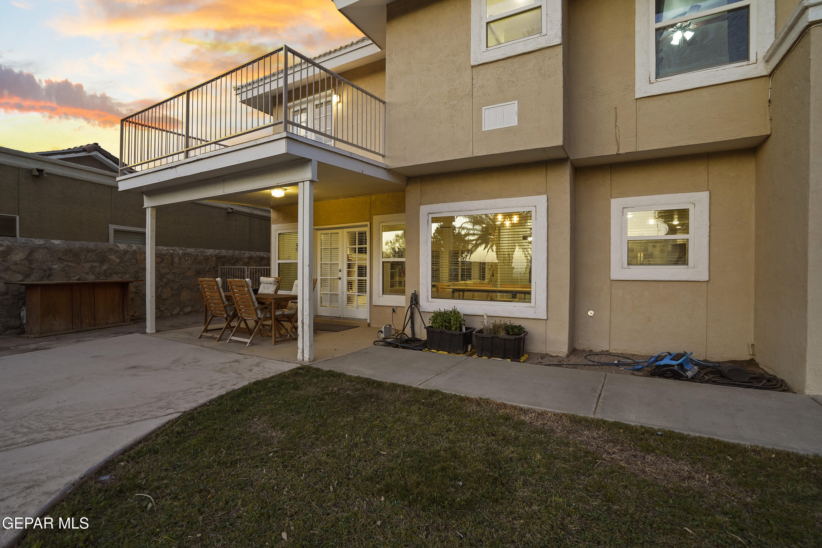 817 DULCE TIERRA Drive