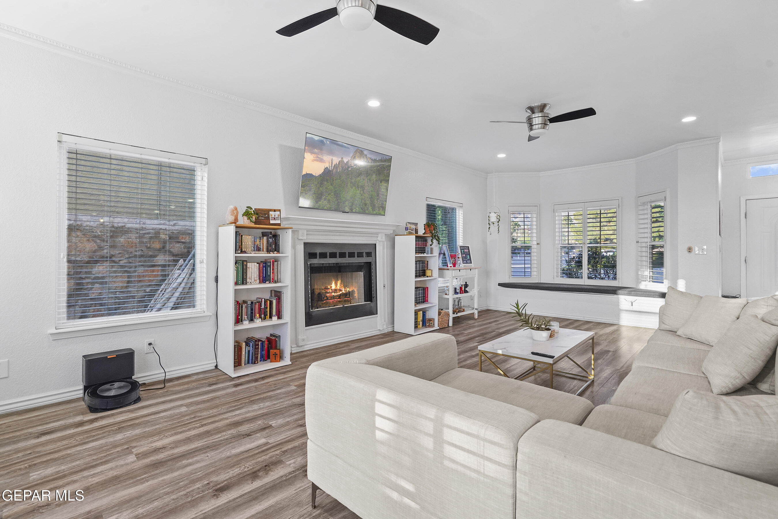 817 DULCE TIERRA Drive
