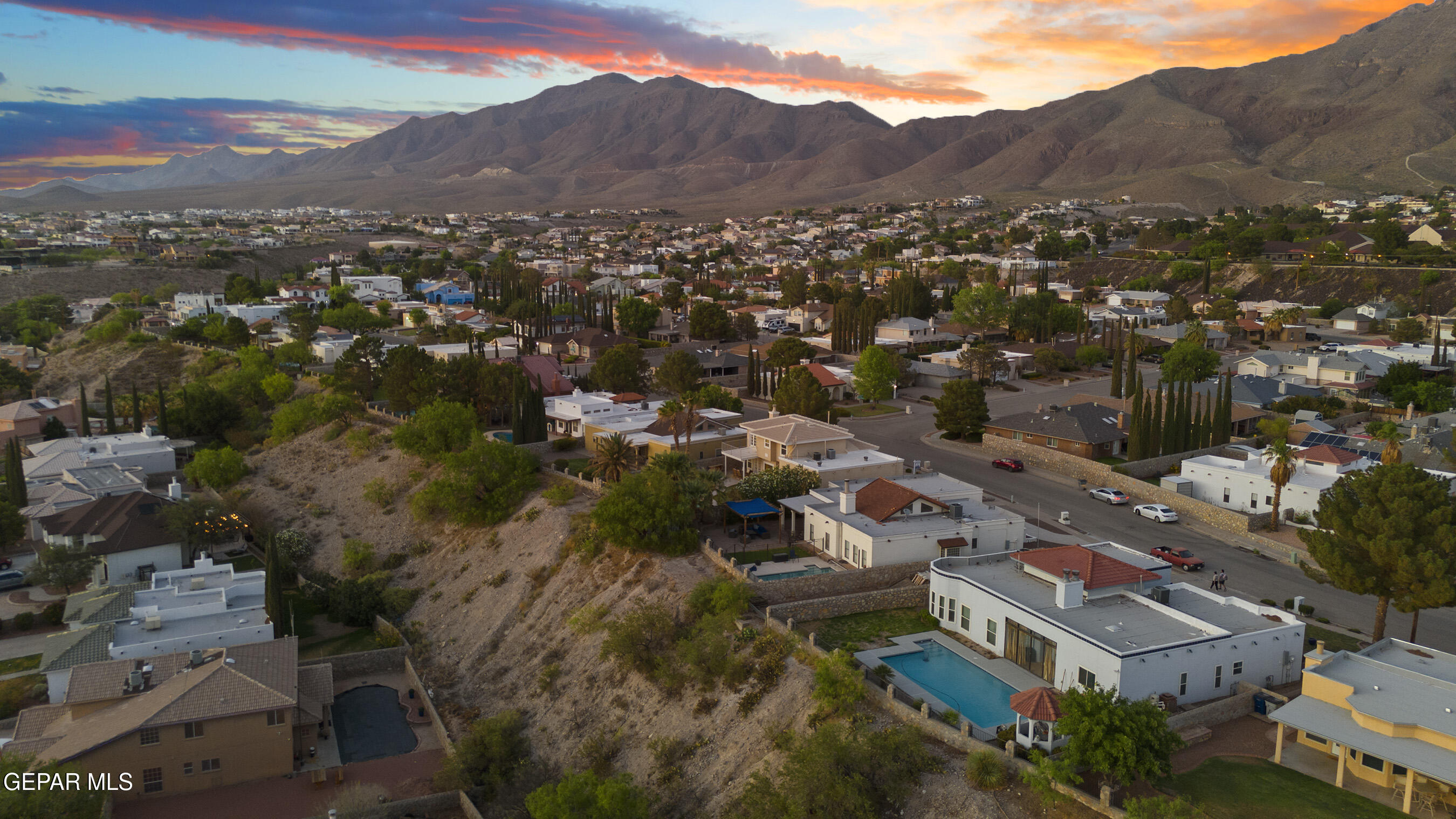 817 DULCE TIERRA Drive