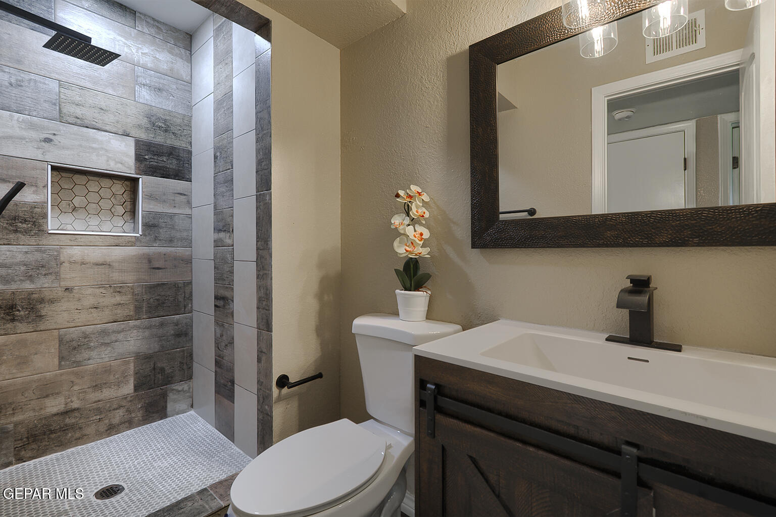 5261 ROGER MARIS Drive