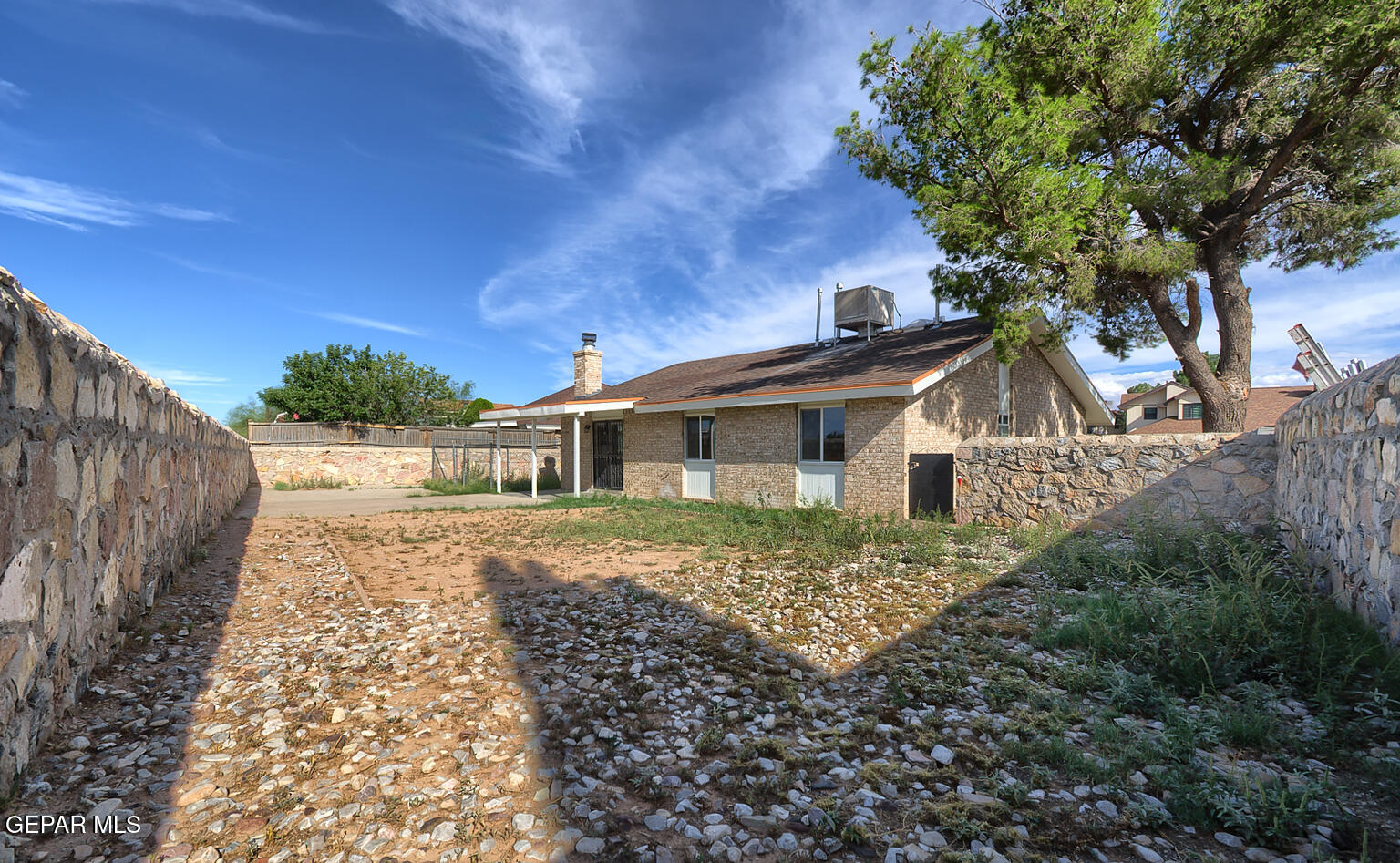 5261 ROGER MARIS Drive