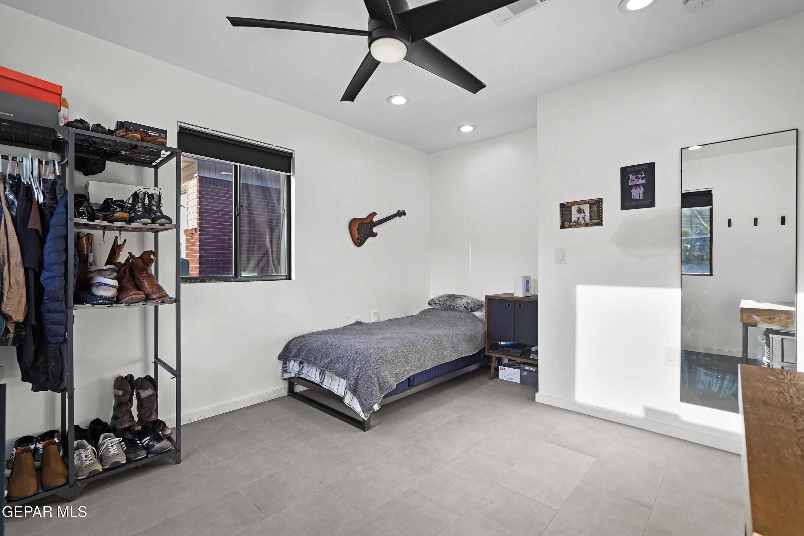 8300 SOLAR Place