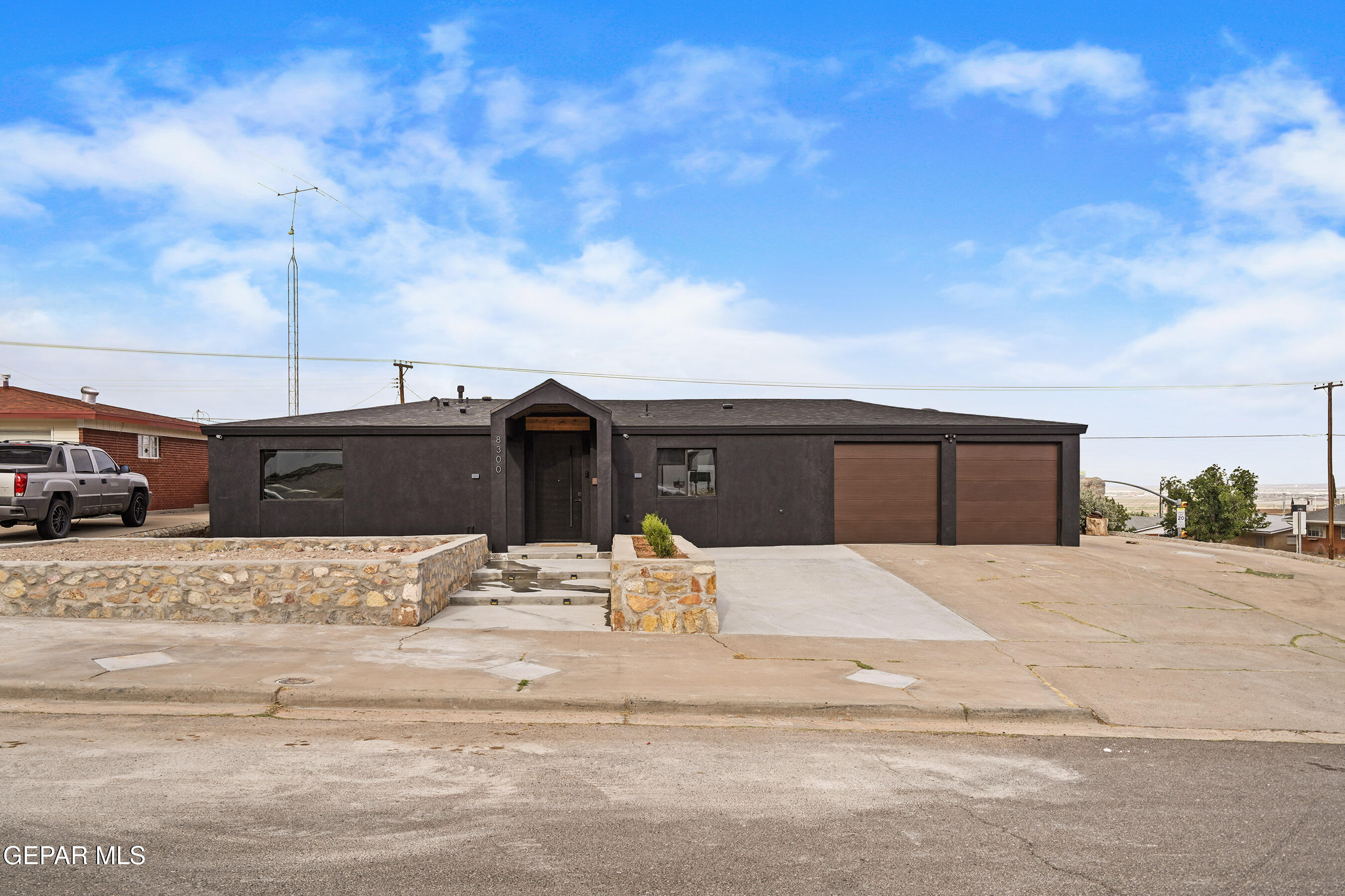 8300 SOLAR Place