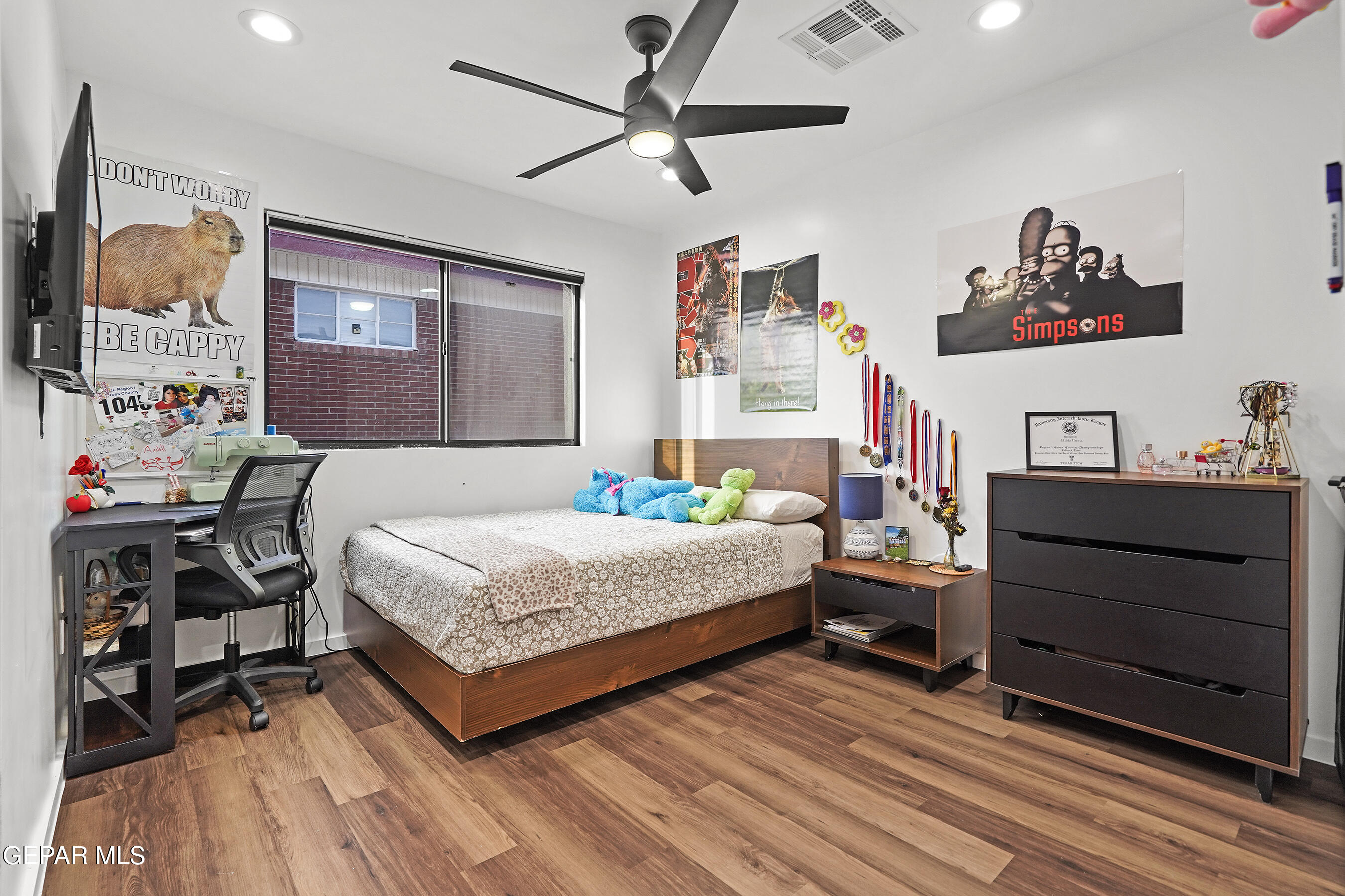8300 SOLAR Place