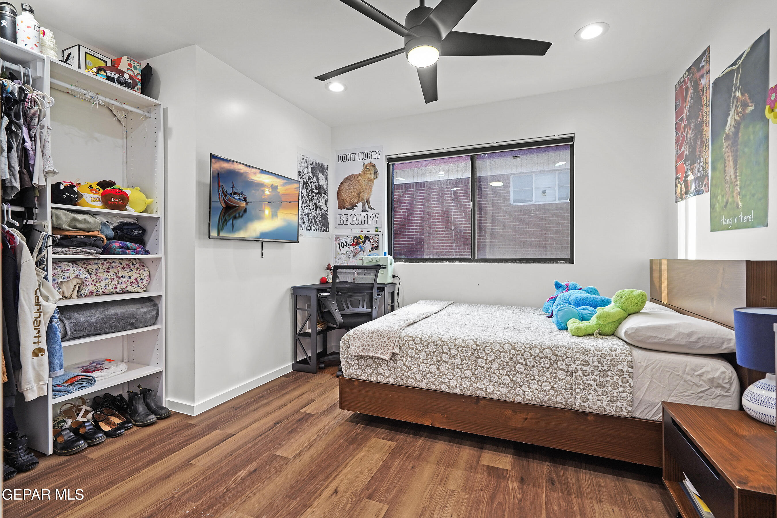 8300 SOLAR Place
