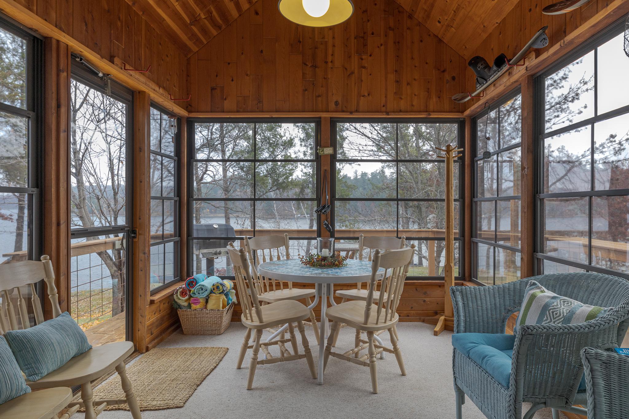 10059 Cove Pointe Road