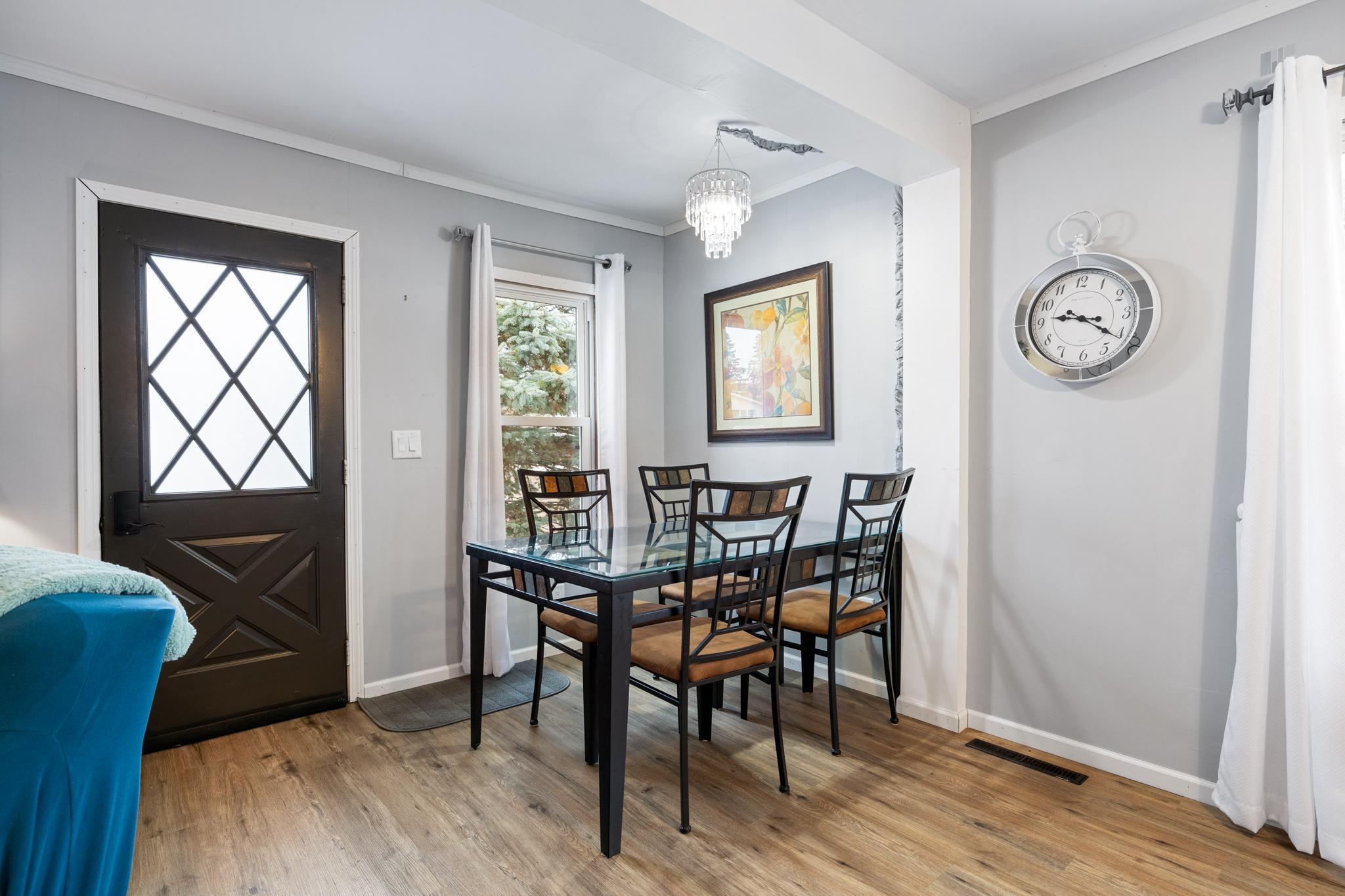 132 2nd Street NE