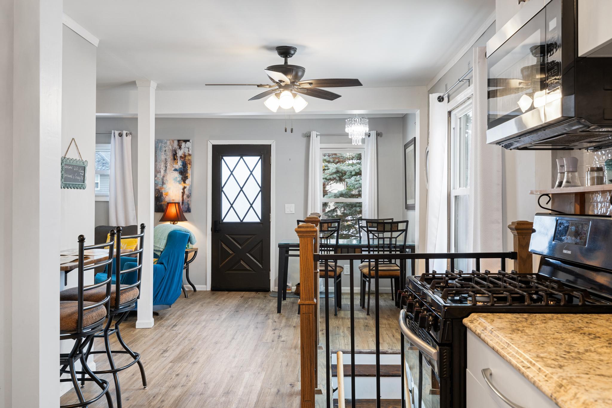 132 2nd Street NE