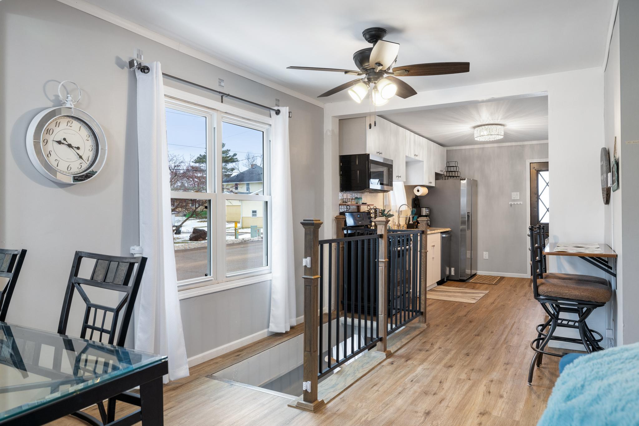 132 2nd Street NE