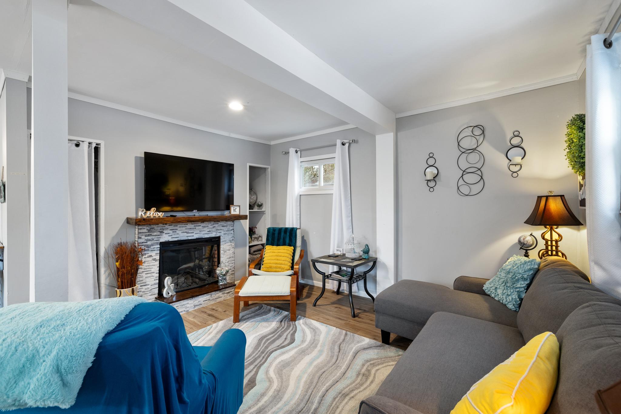 132 2nd Street NE
