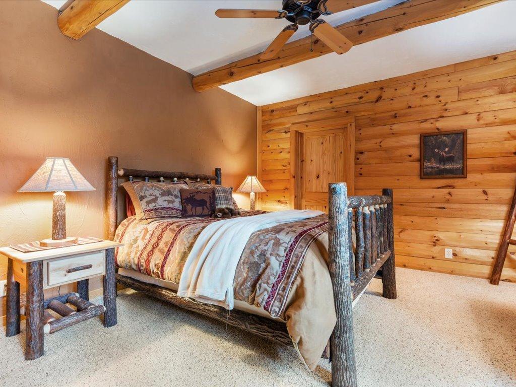 5637 Birch Bark Landing