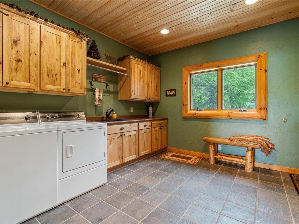 5637 Birch Bark Landing