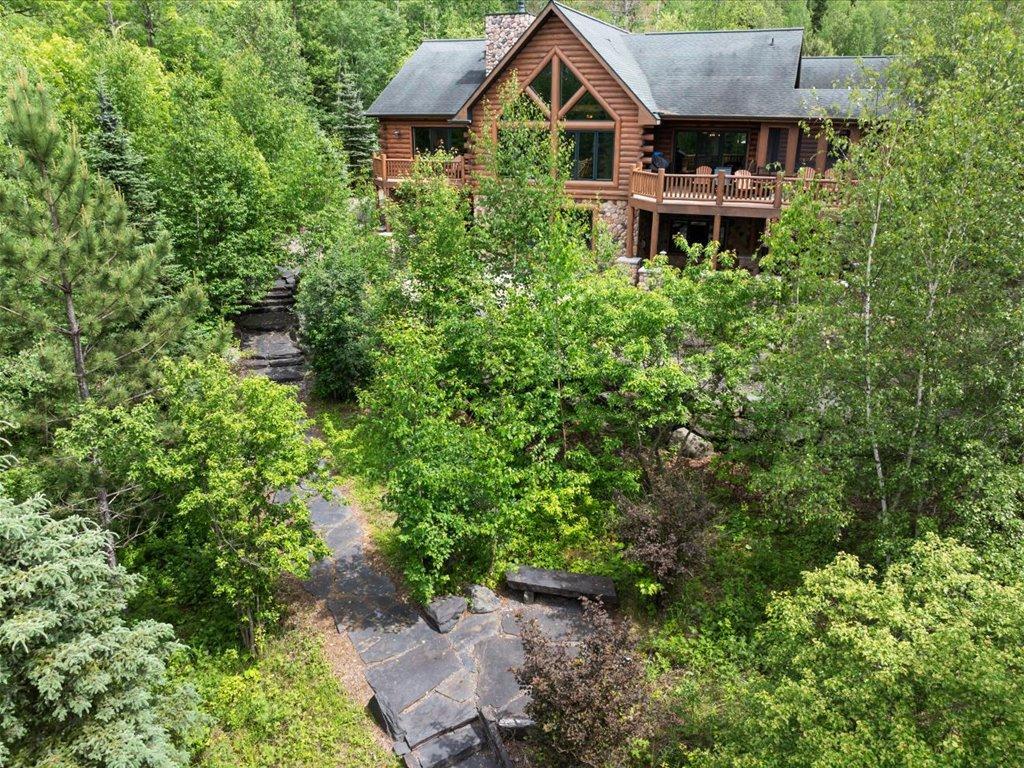 5637 Birch Bark Landing