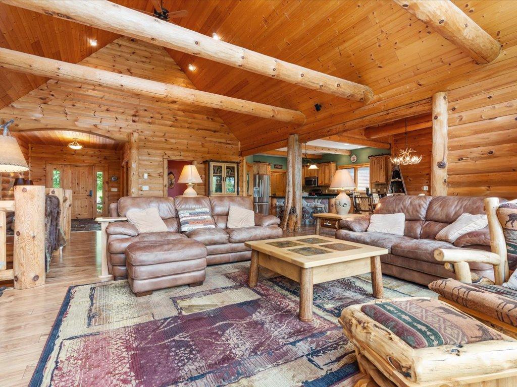 5637 Birch Bark Landing