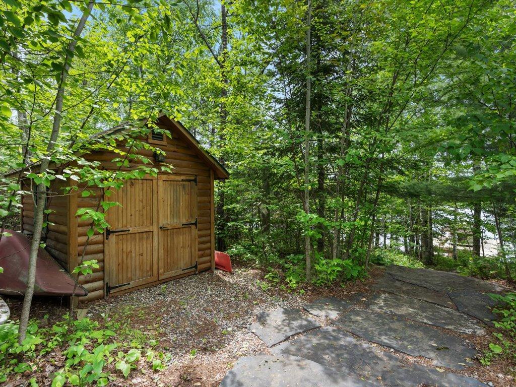 5637 Birch Bark Landing