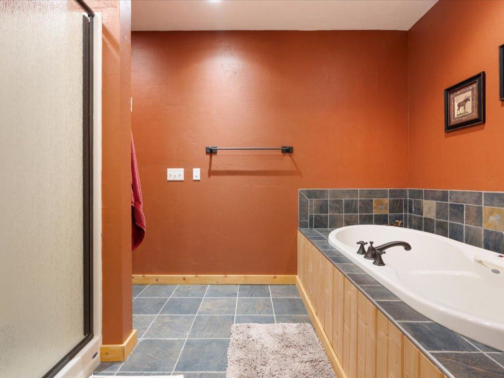 5637 Birch Bark Landing