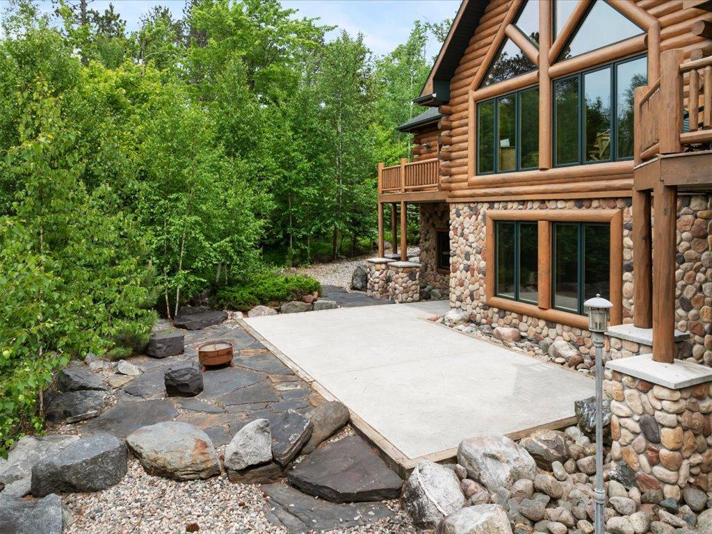 5637 Birch Bark Landing