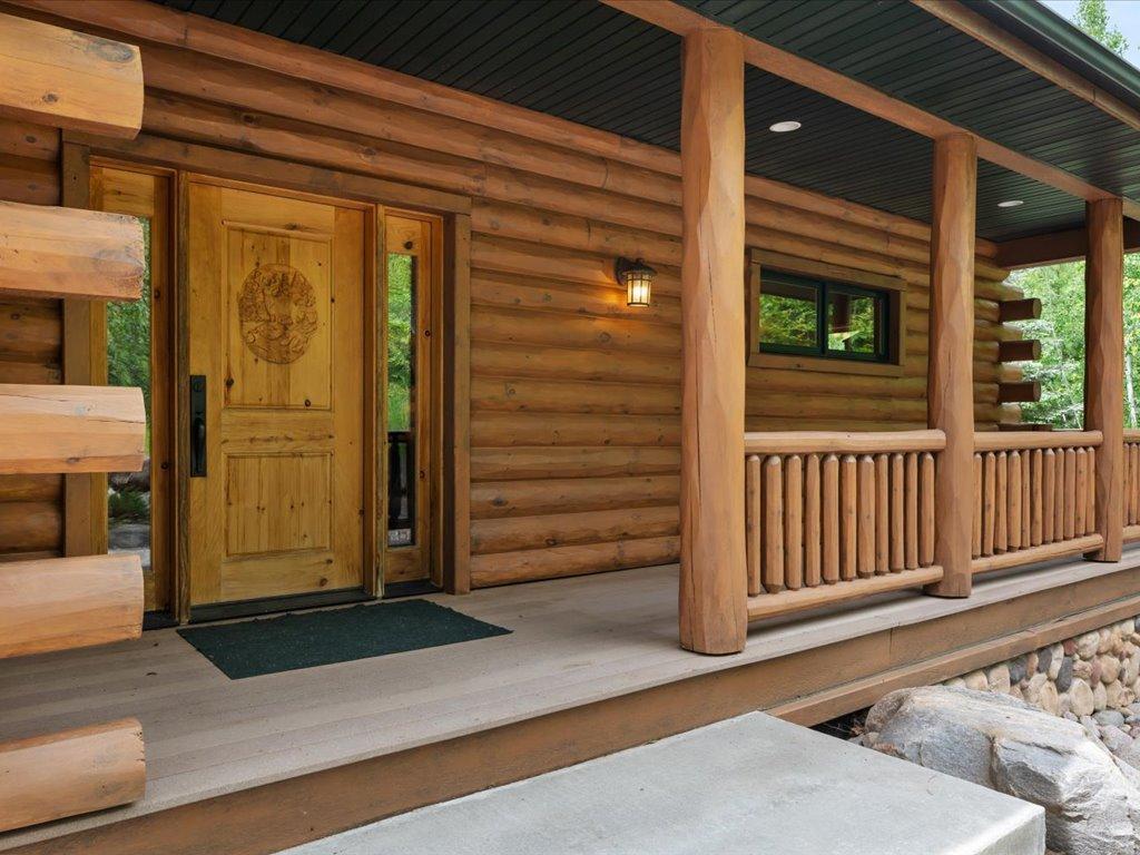 5637 Birch Bark Landing