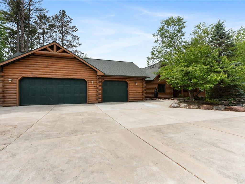 5637 Birch Bark Landing