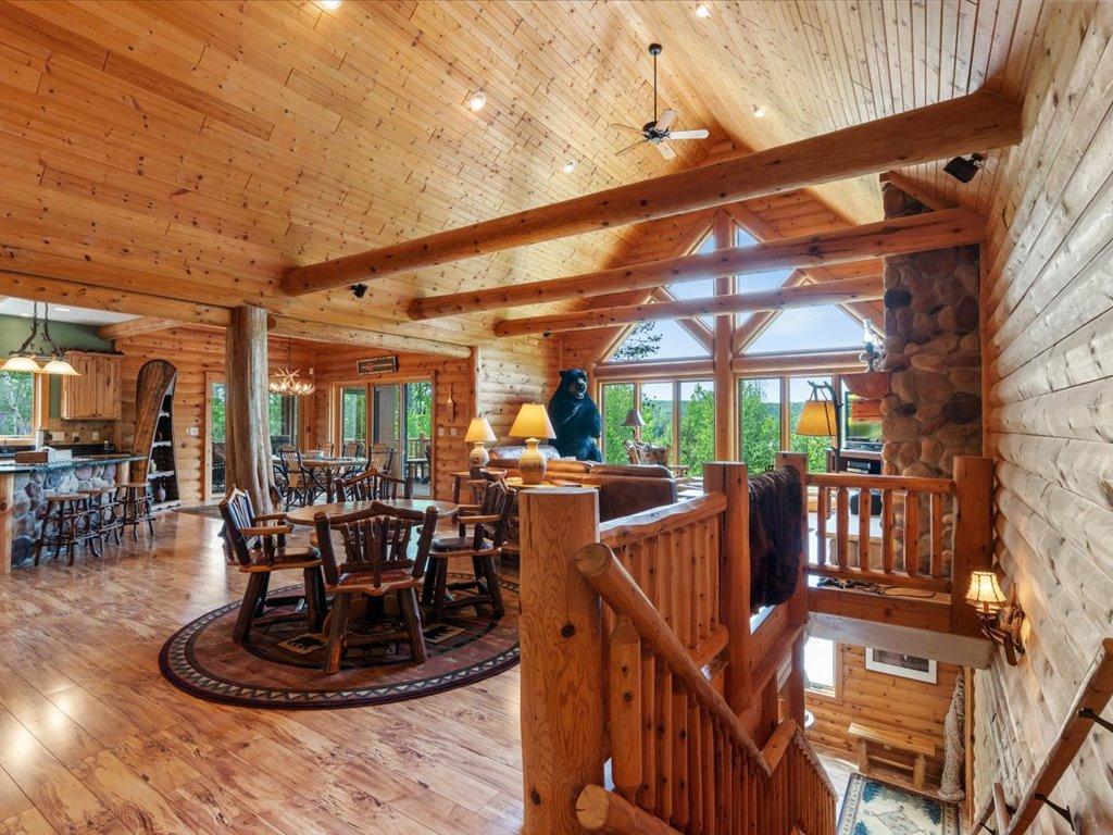 5637 Birch Bark Landing
