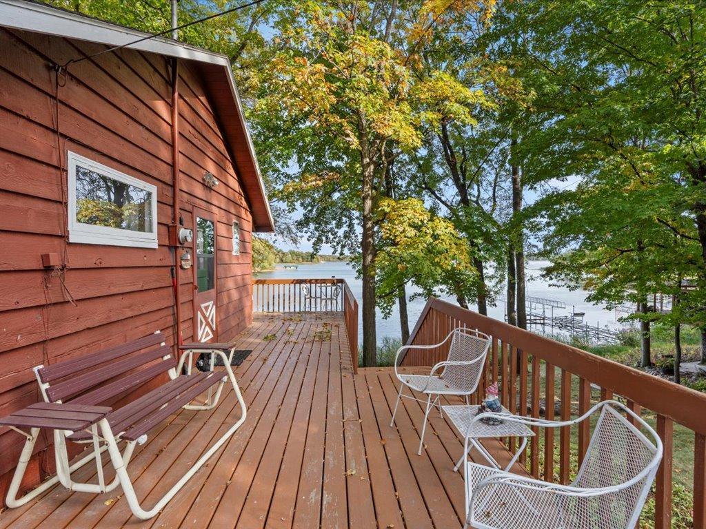 51188 Long Point Place