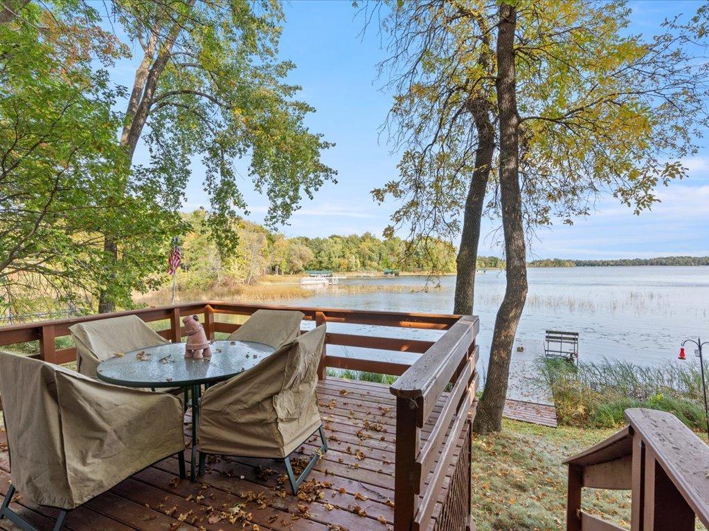 51188 Long Point Place