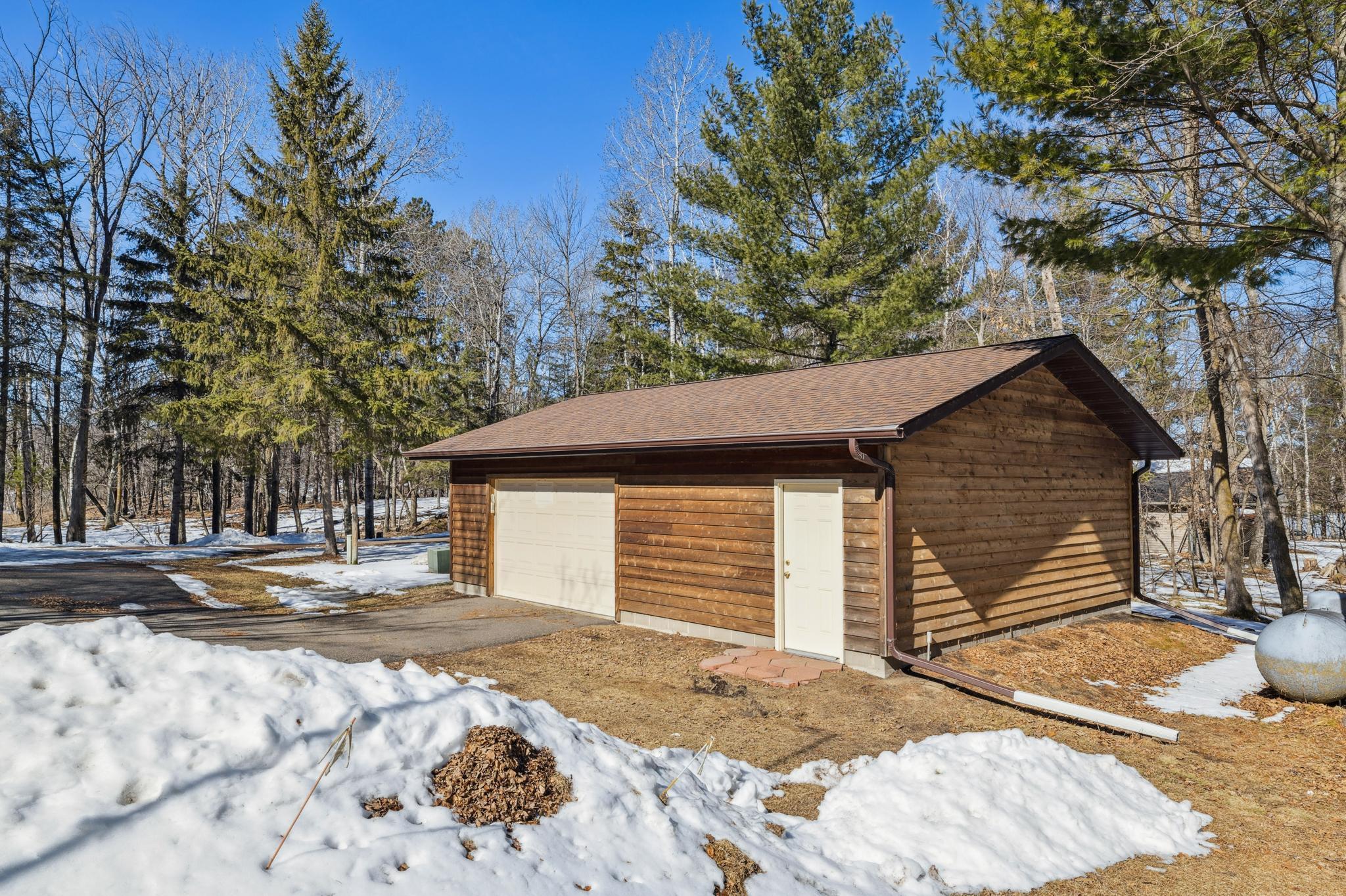 2708 Chimney Point Drive NW
