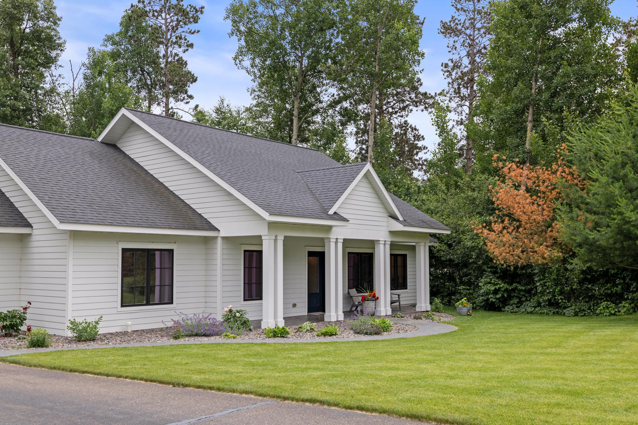 24826 Cove Trail