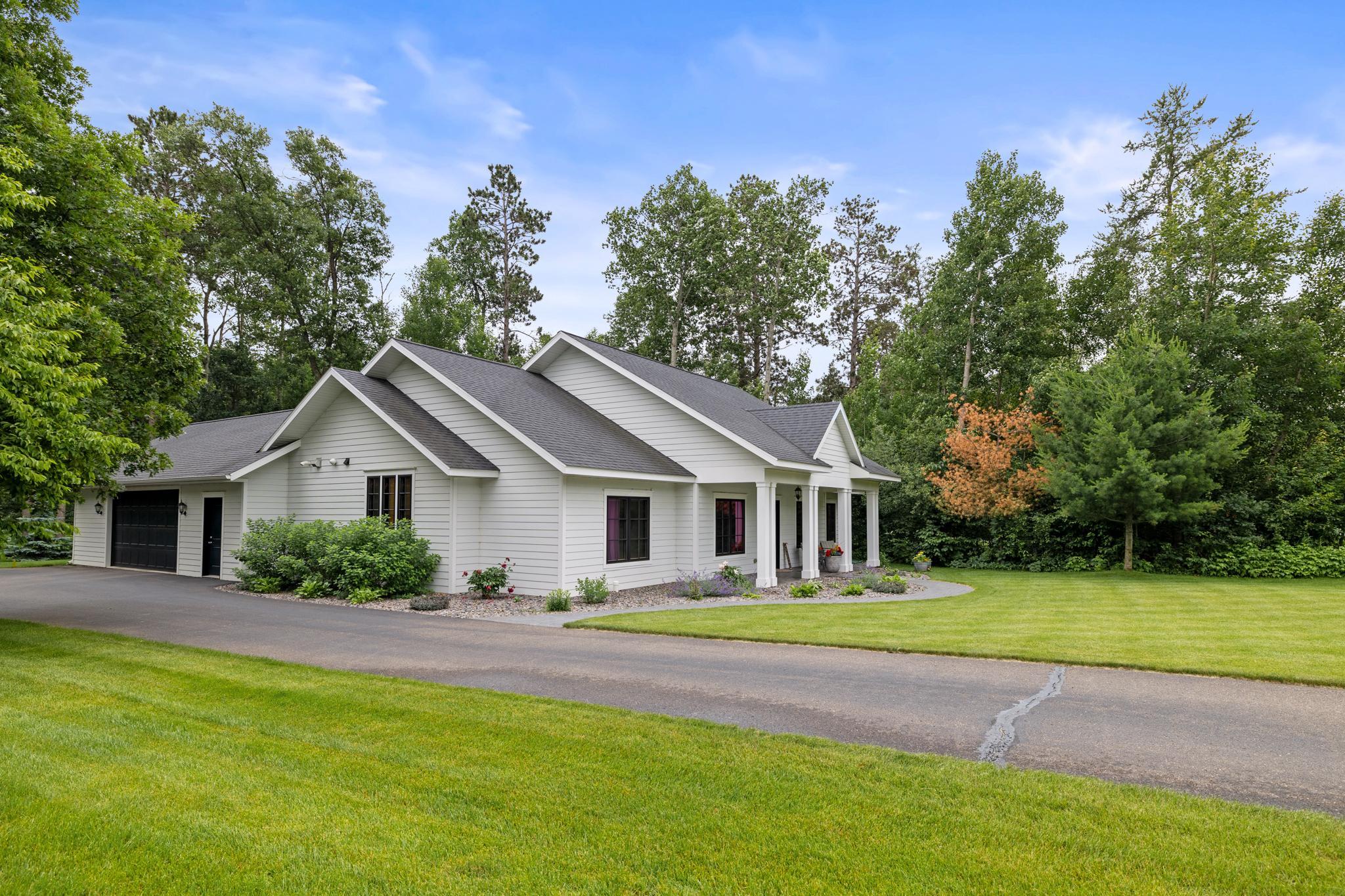 24826 Cove Trail