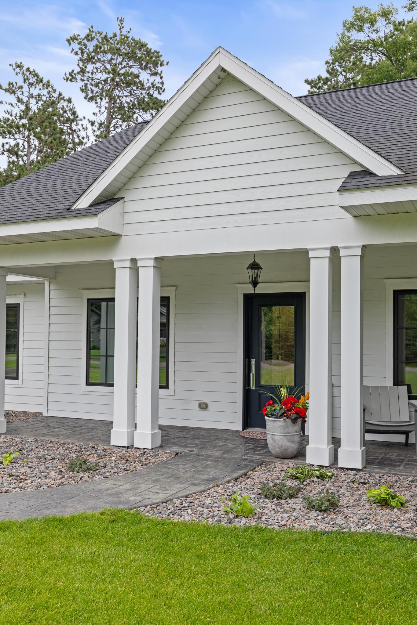 24826 Cove Trail