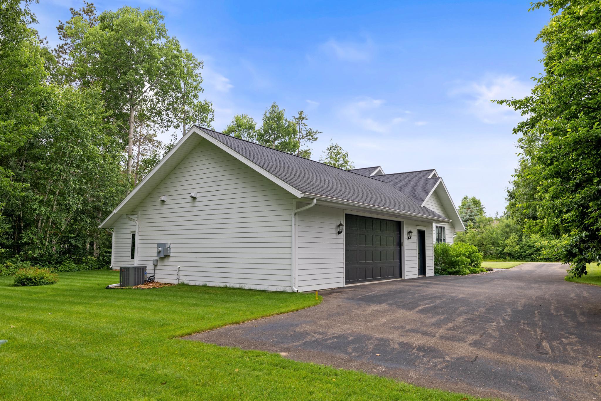 24826 Cove Trail