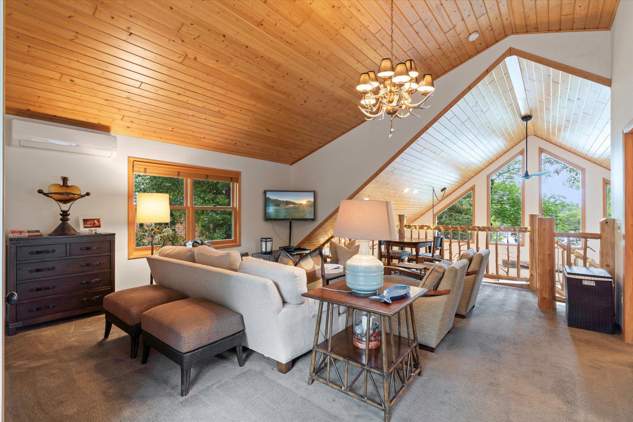 10960 Pine Beach Peninsula Road