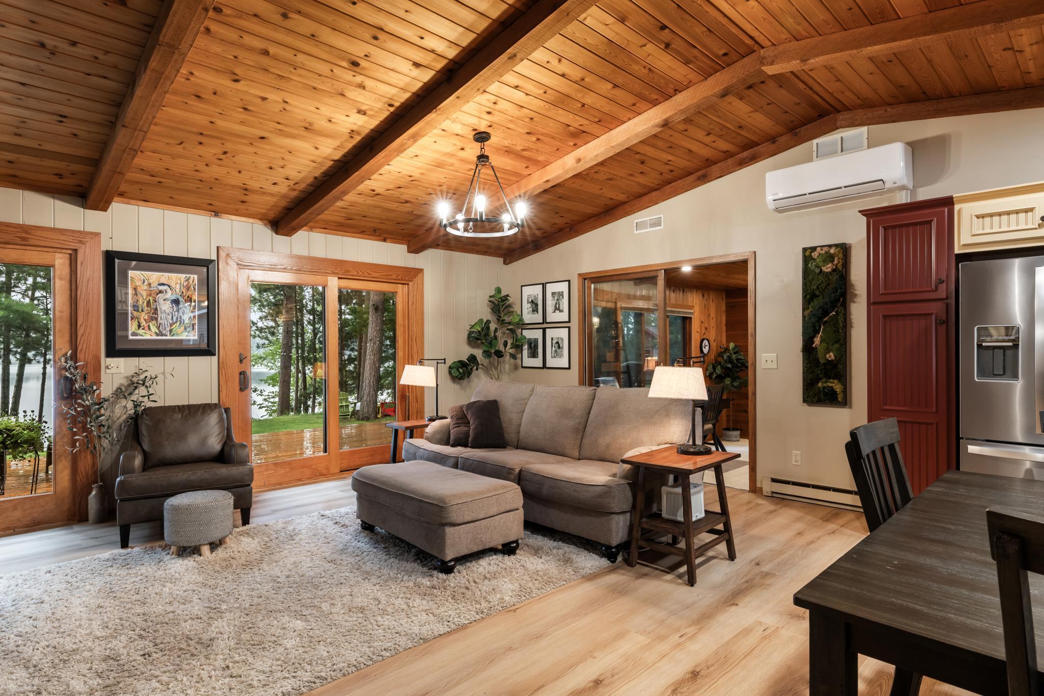 6622 Wildflower Lane