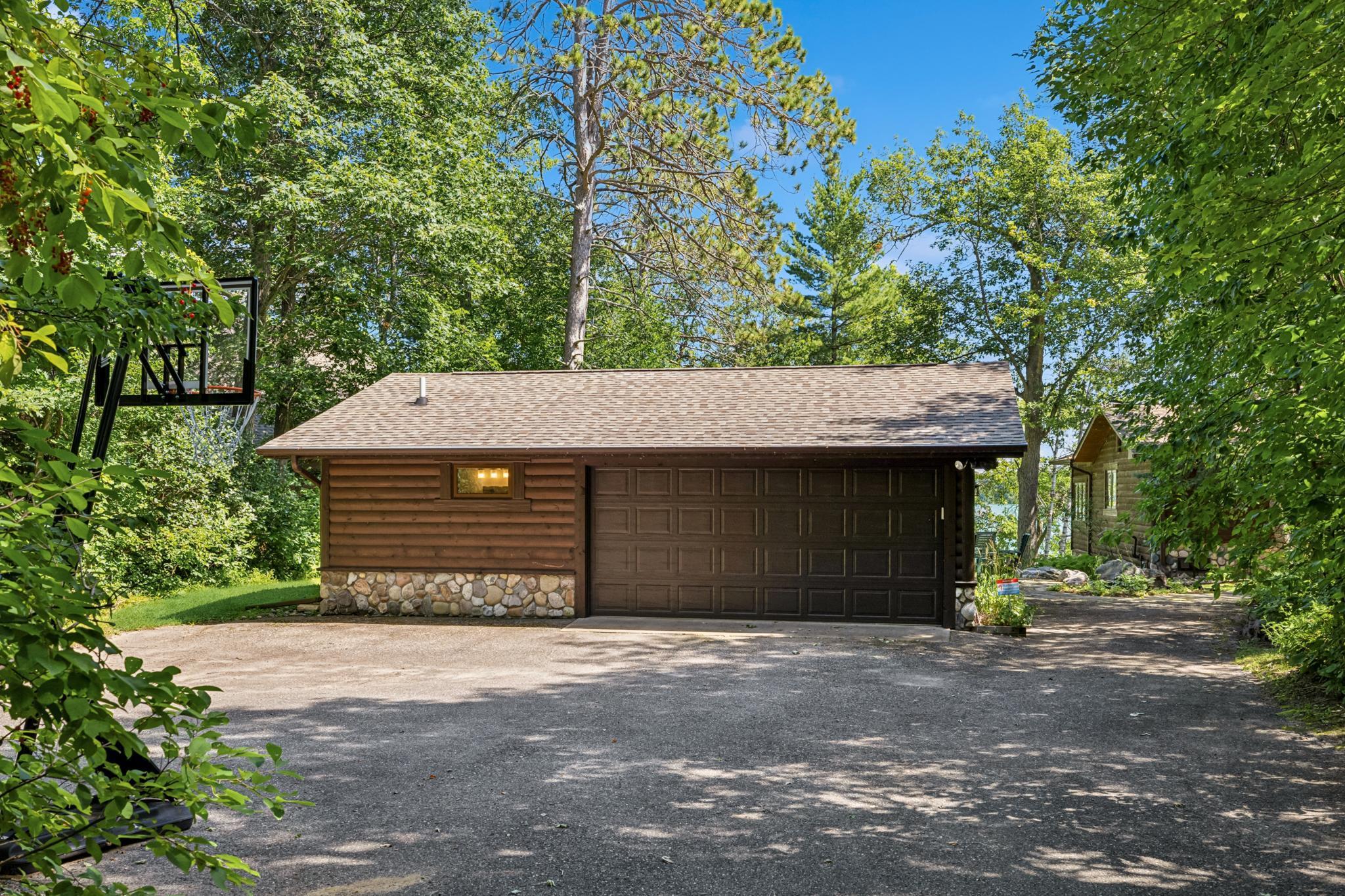 44174 Tomahawk Drive