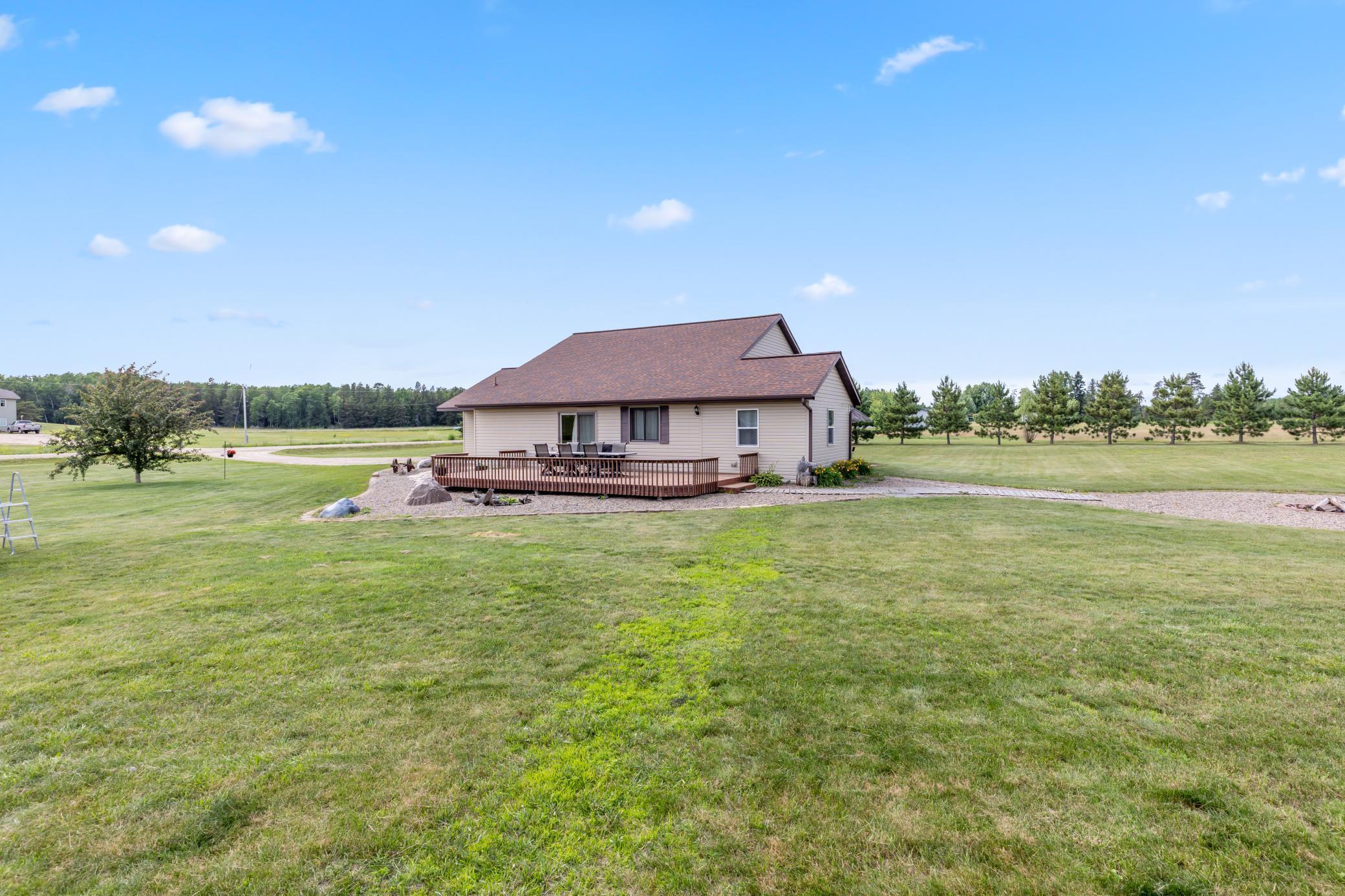 910 Bluebird Nest Lane SW