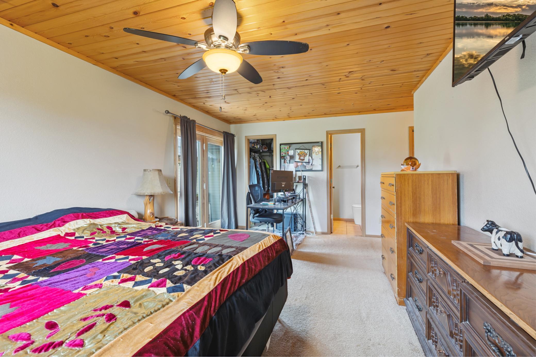 910 Bluebird Nest Lane SW